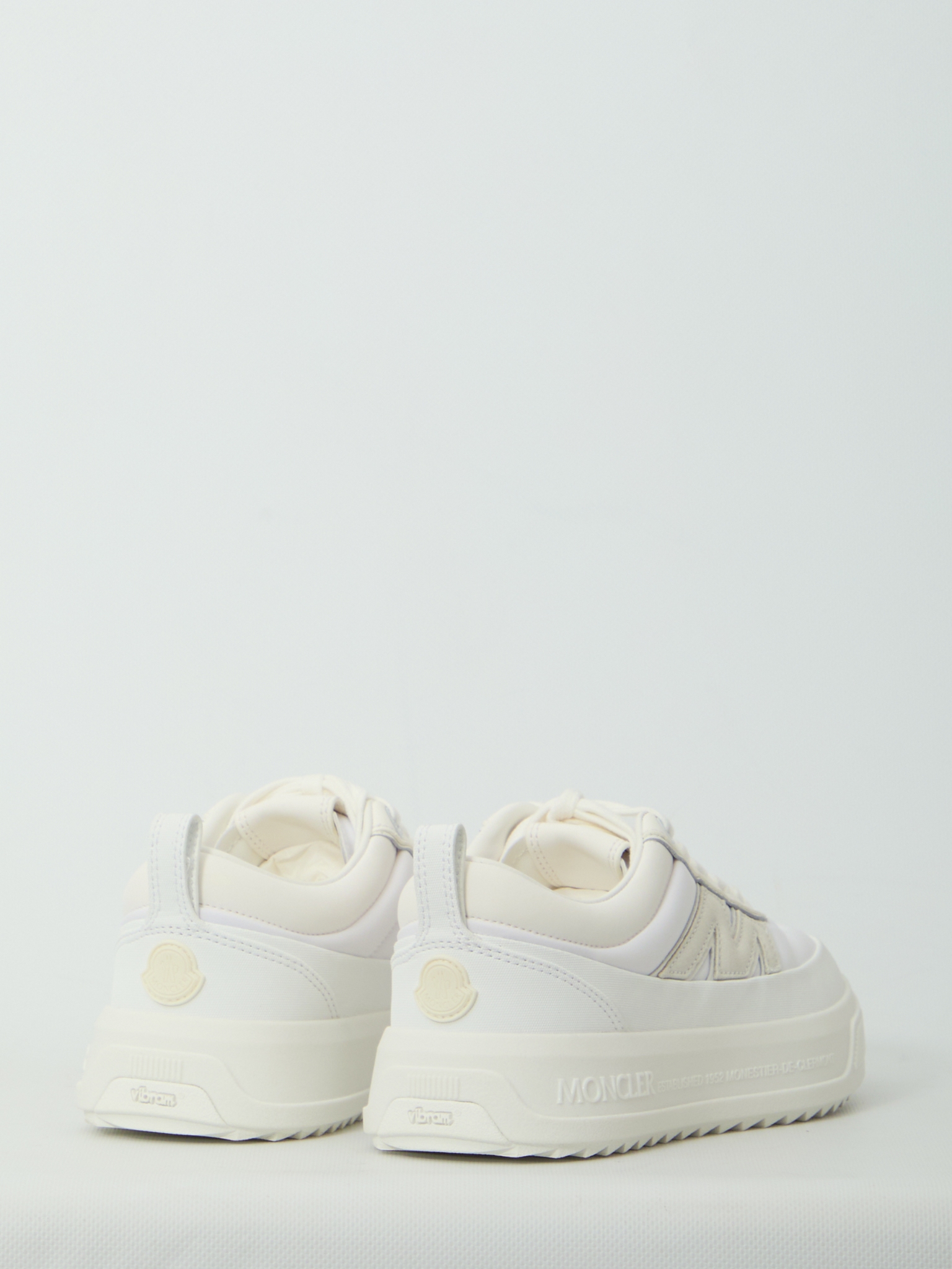 [Moncler] Sneakers FW26 L209B4M00150_N0565_001