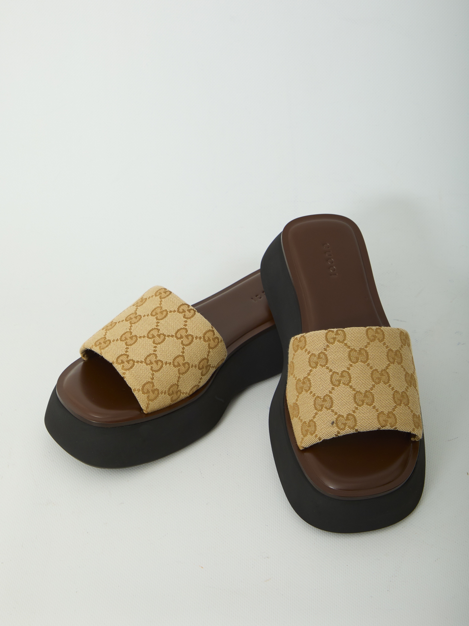 [Gucci] Sandals FW26 A0034R_FAFUW_9611