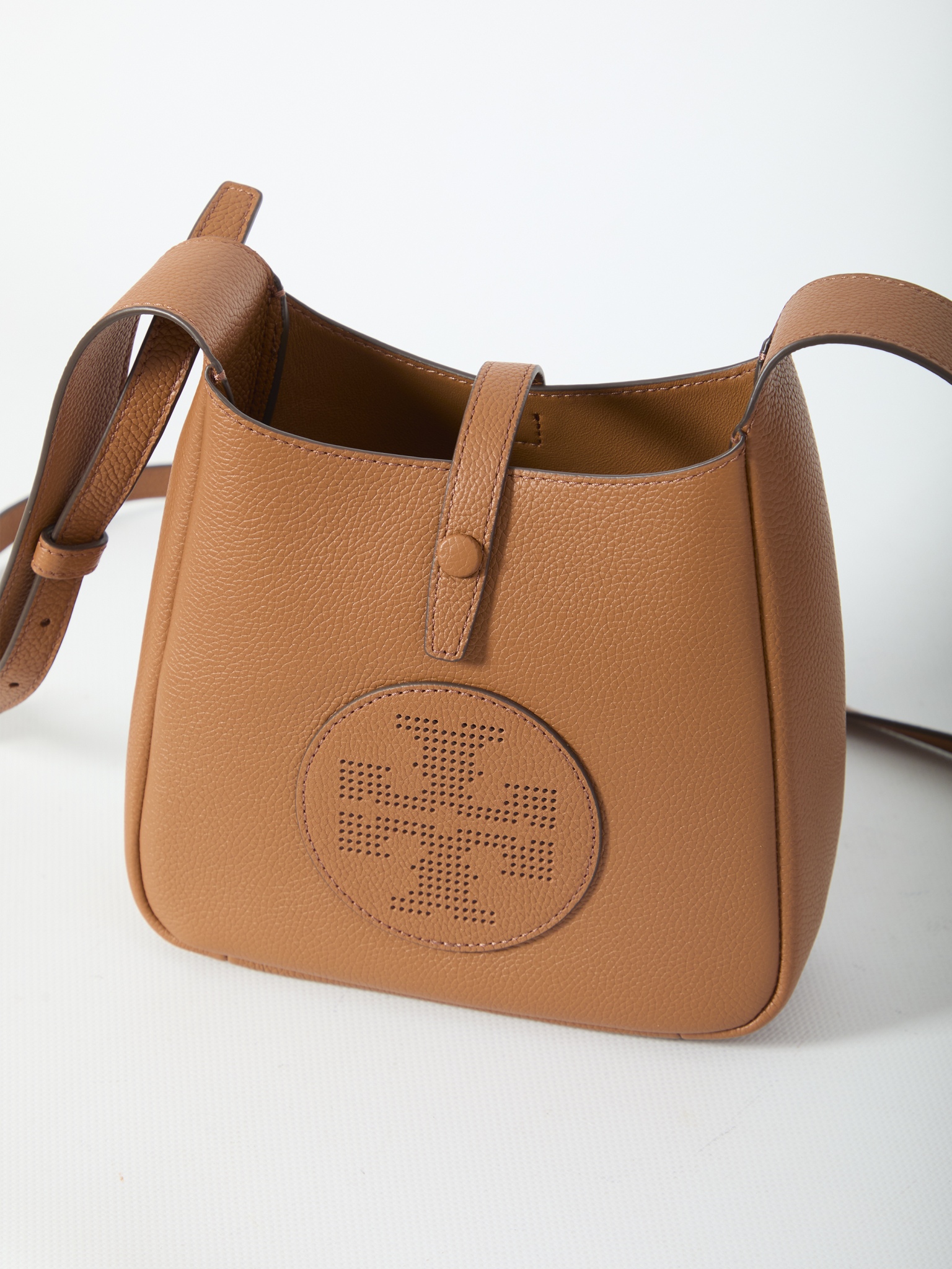 [Tory Burch] Cross body bag FW26 185793__200