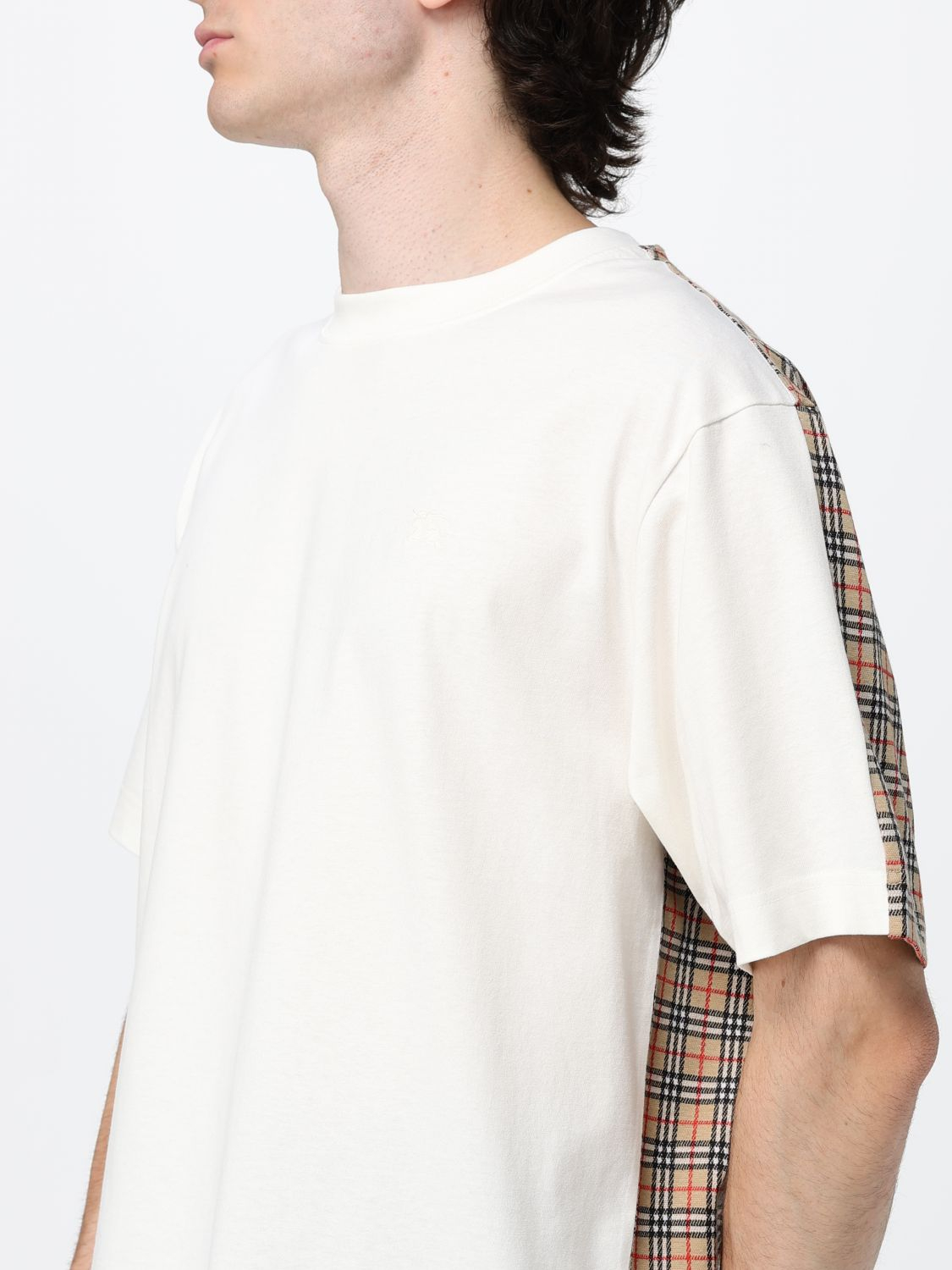 [Burberry] T-shirts Short Sleeve FW26 8127609