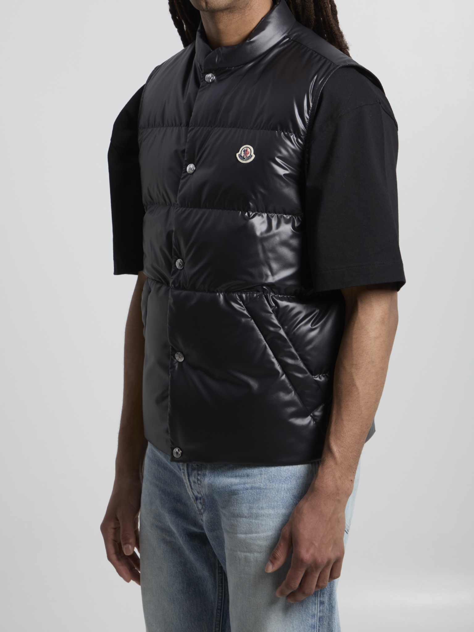 [Moncler] Vest FW26 L10911A00143_597YX_999