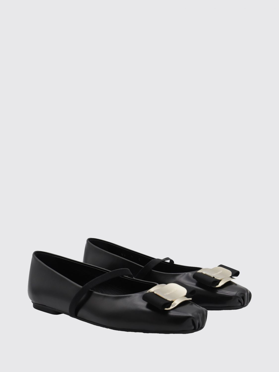 [Ferragamo] Flat shoes SS26 01H345 768868 005