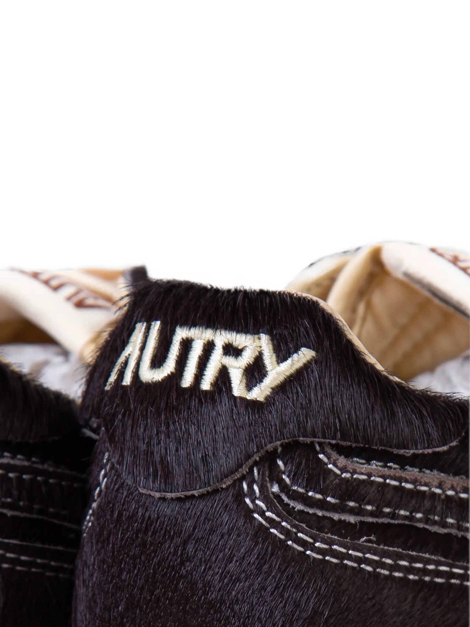 [AUTRY] Sneakers FW26 WSLWBN01