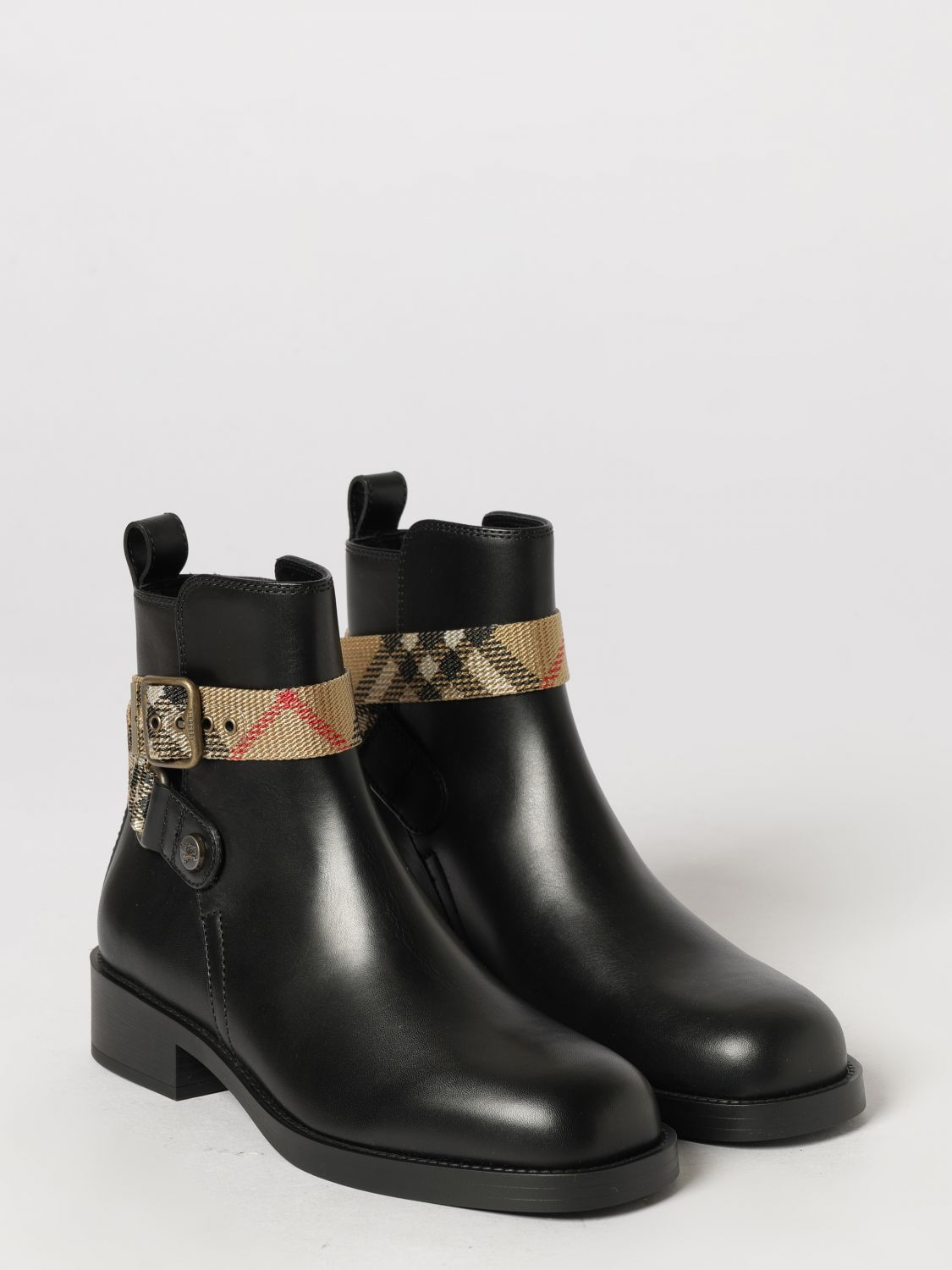 [Burberry] Boots FW26 8128778