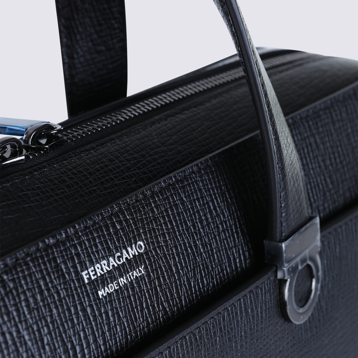 [Salvatore Ferragamo] Bag FW26 786555241806001