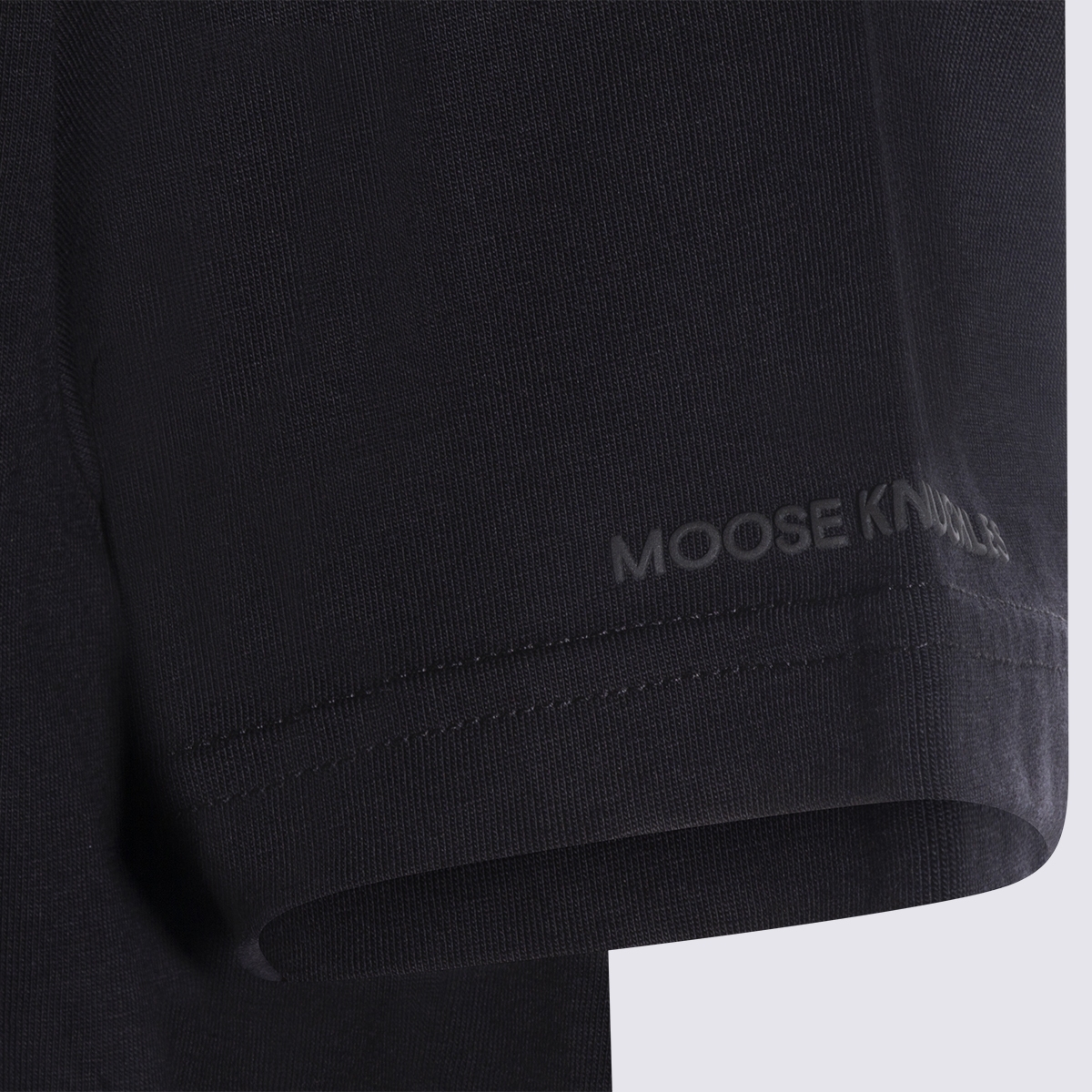 [Moose Knuckles] T-shirts Short Sleeve SS26 M16MT7331153