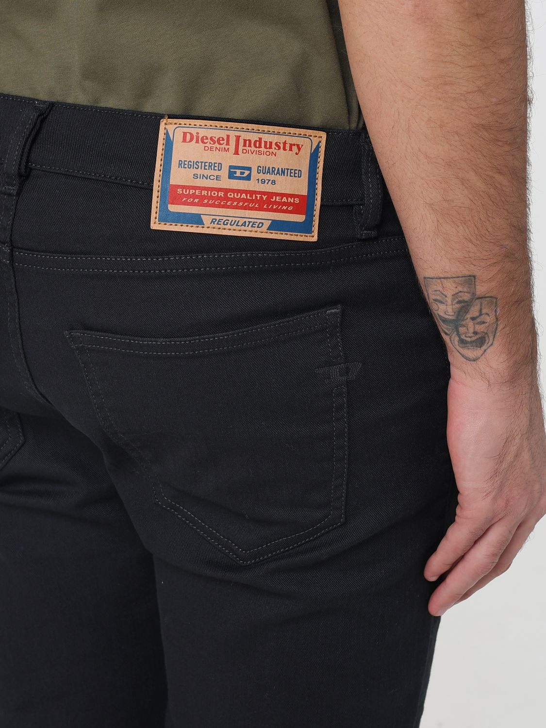 [Diesel] Jeans SS26 A03558069YP 02