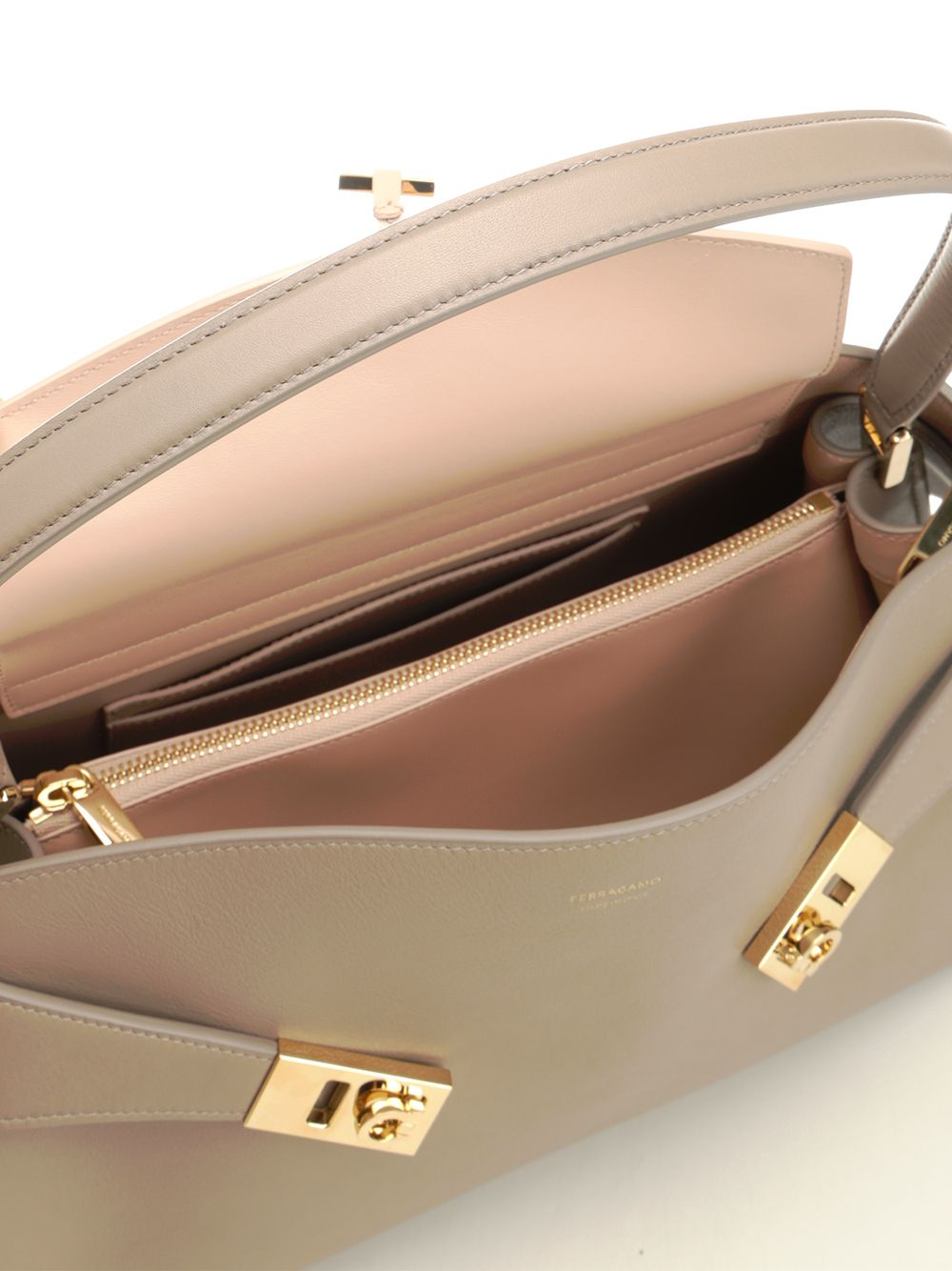 [Ferragamo] Shoulder bag CO 219816795203042