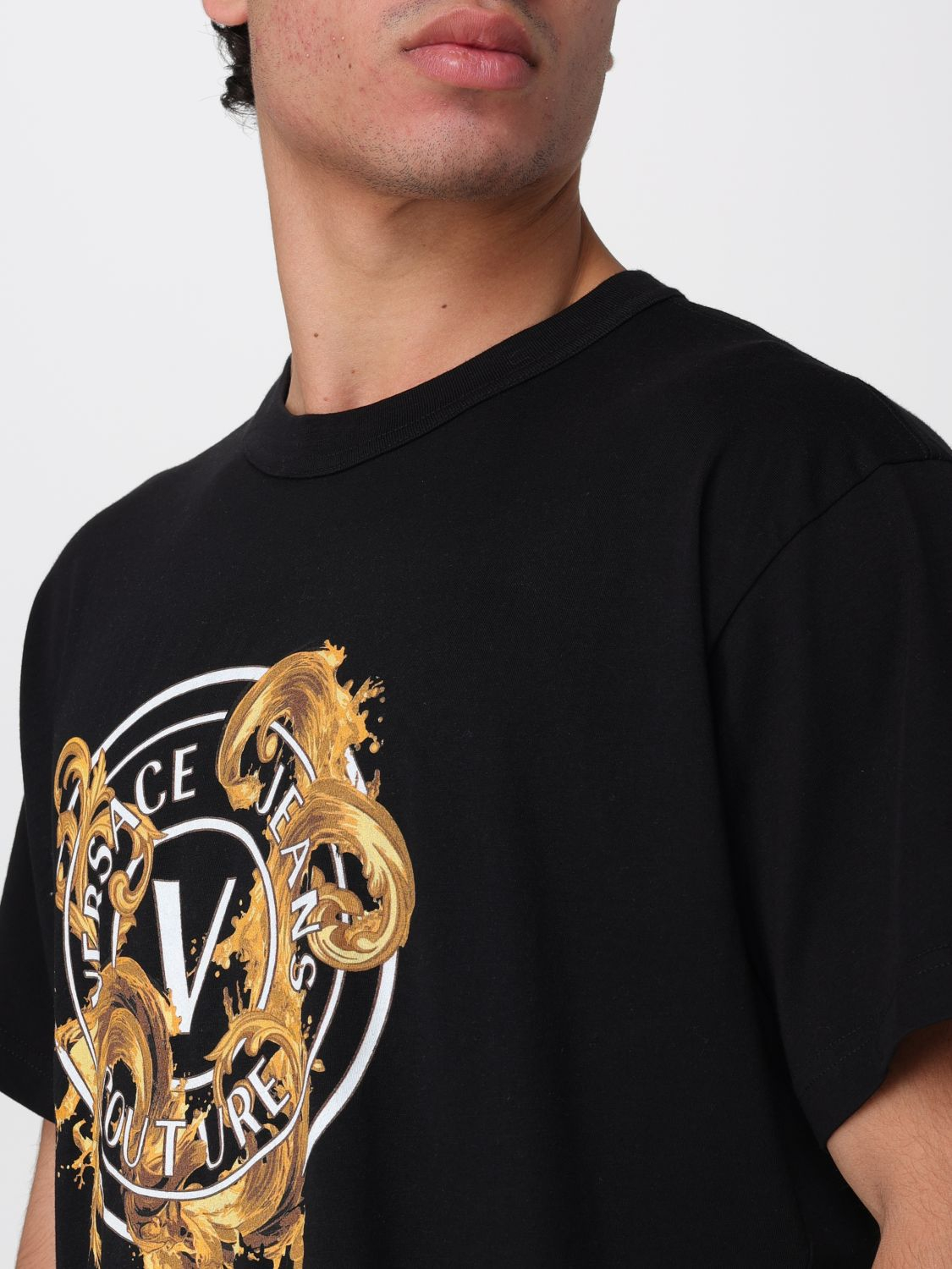 [VERSACE JEANS COUTURE] T-shirts Short Sleeve SS26 80GAHE01CJ00E G89