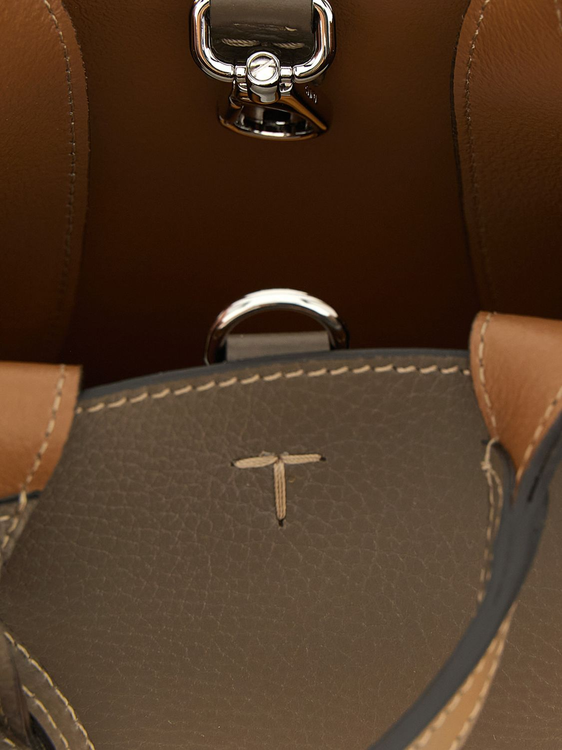 [Tod's] Tote bag FW26 XBWAPAR0000QRI 6L22