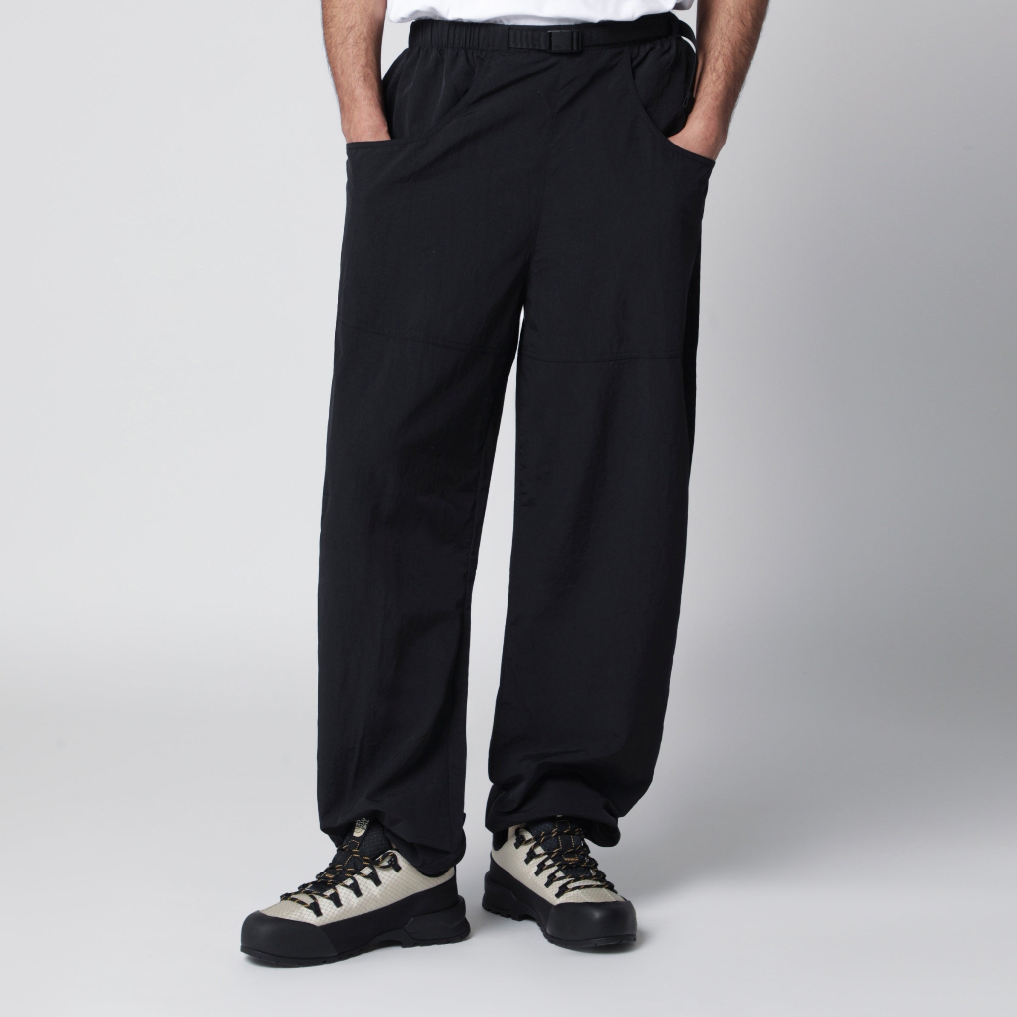 [THE NORTH FACE] Trousers SS26 NF0A8FHFNY