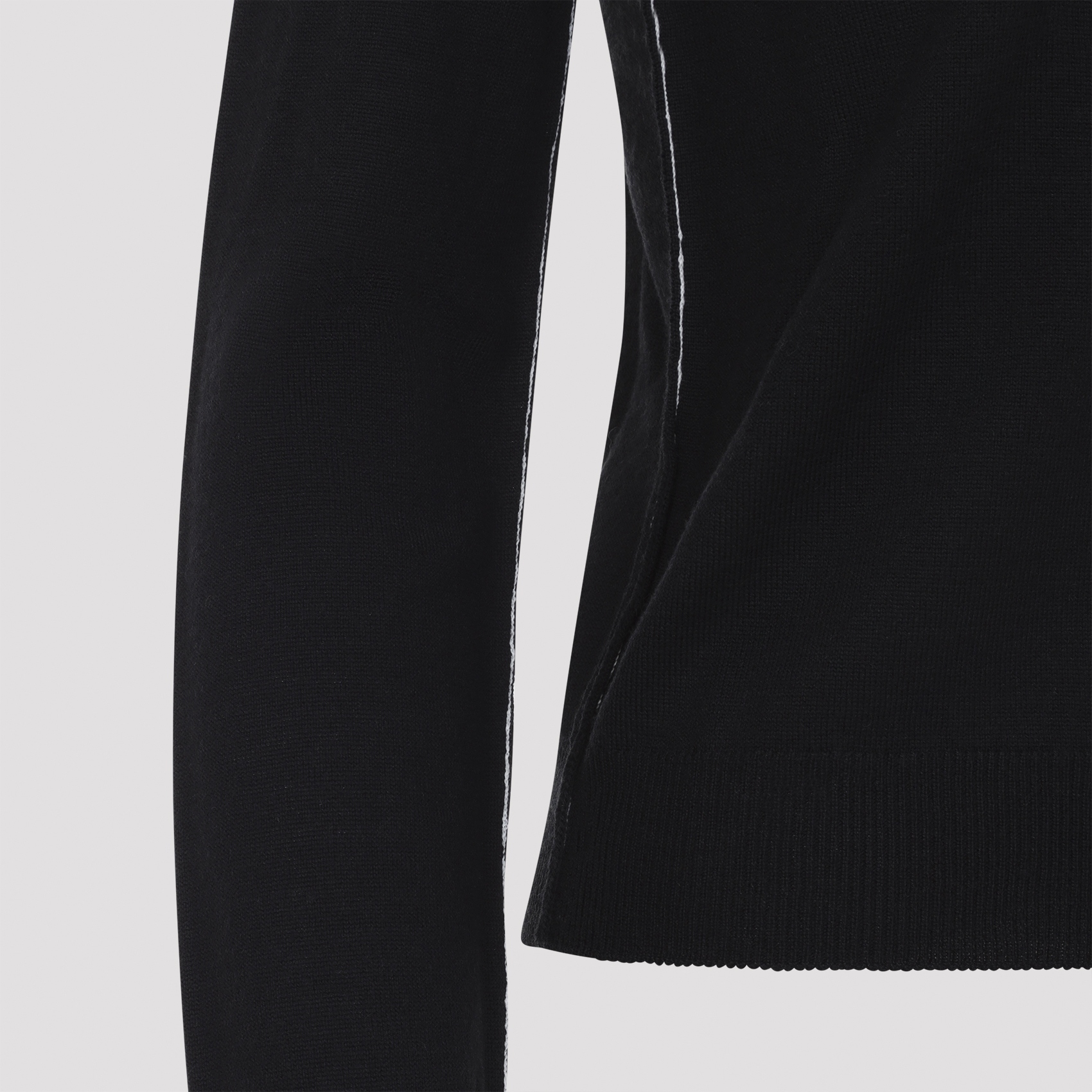 [MM6 Maison Margiela] Knitwear FW26 S52HP0044.M13037