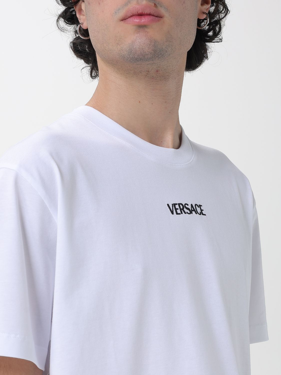 [Versace] T-shirts Short Sleeve SS26 10139441A16455 1W000