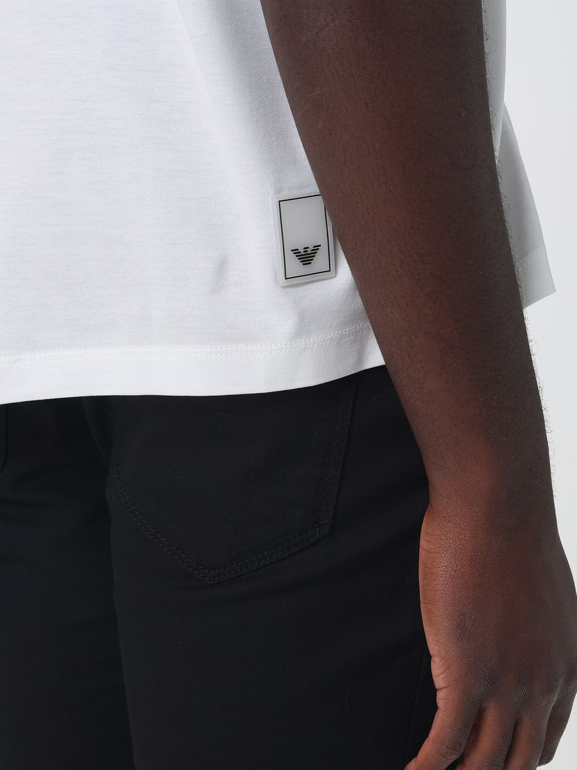 [Emporio Armani] T-shirts SS26 EM005492AF24839 U0003