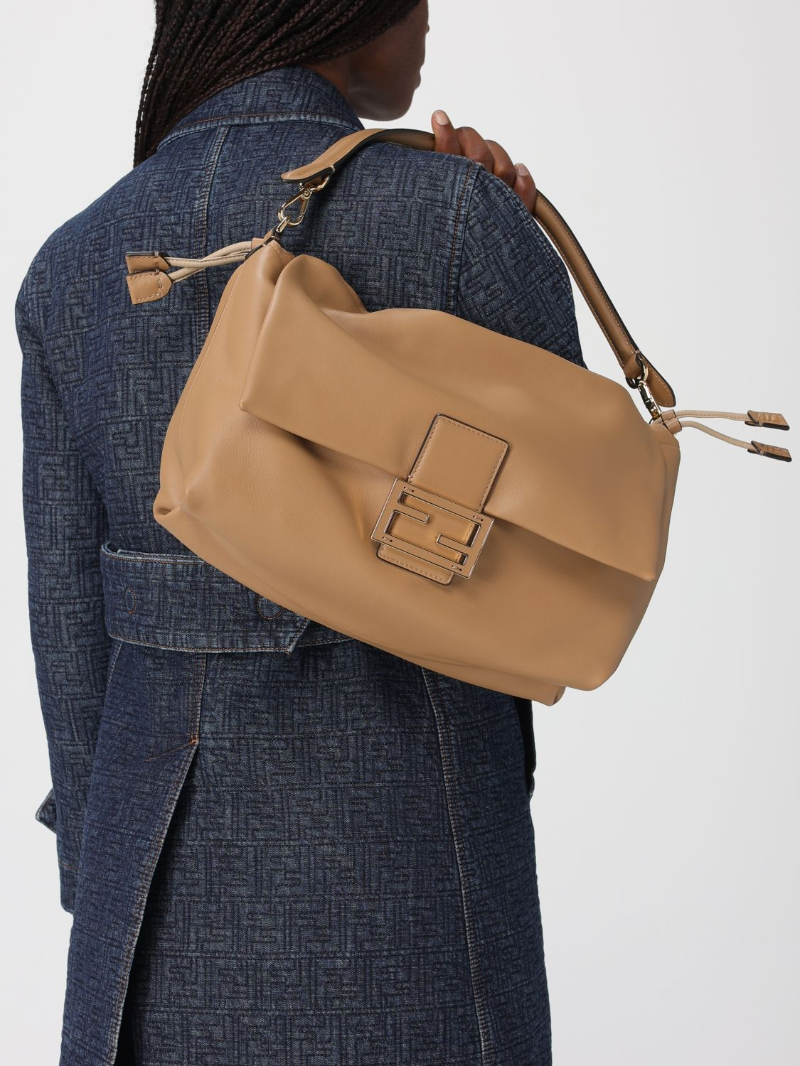 [Fendi] Shoulder bag SS26 8BR834AQ0D F19P8
