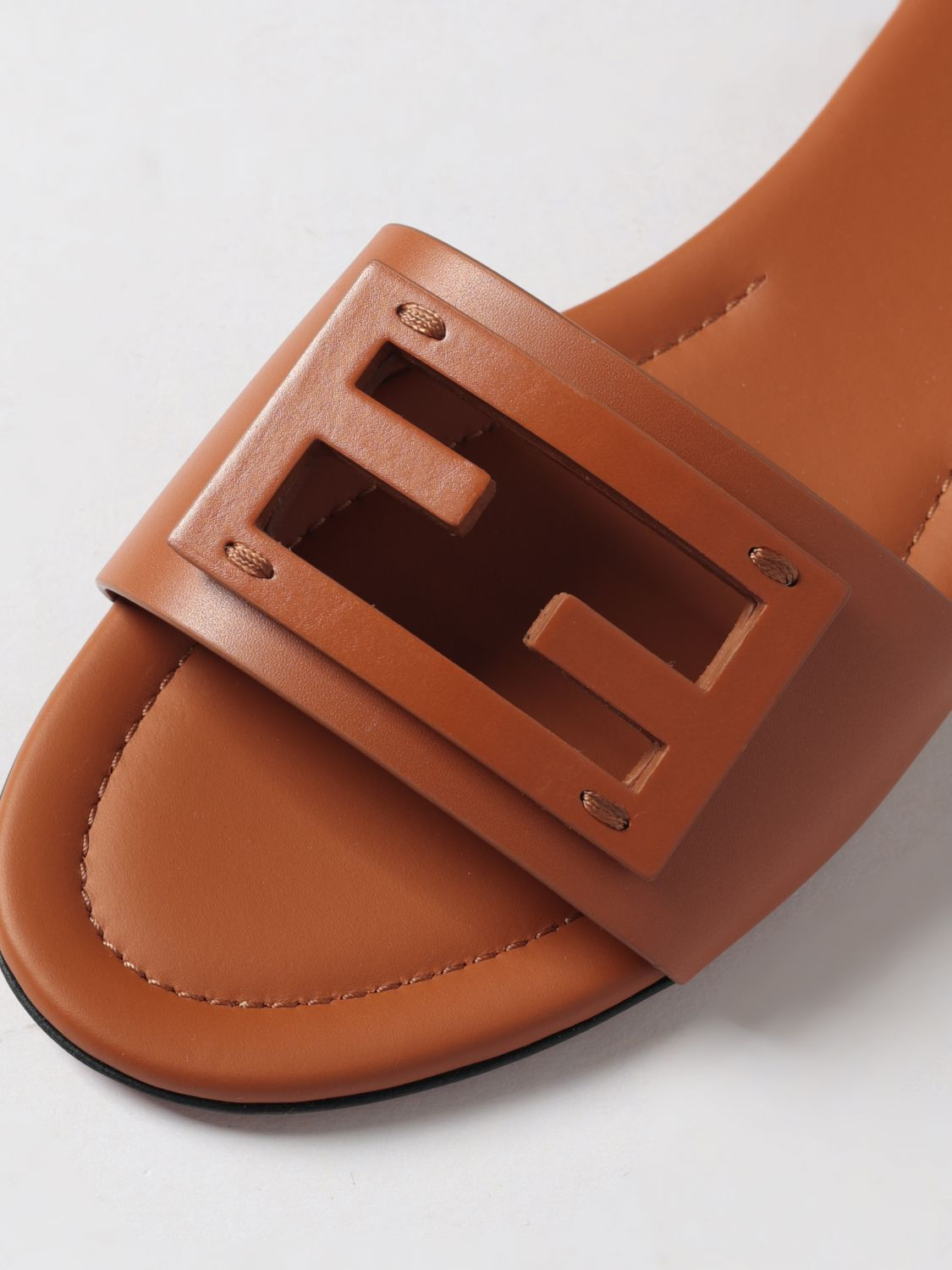 [Fendi] Sandals SS26 8R8136AE7T F1C4R