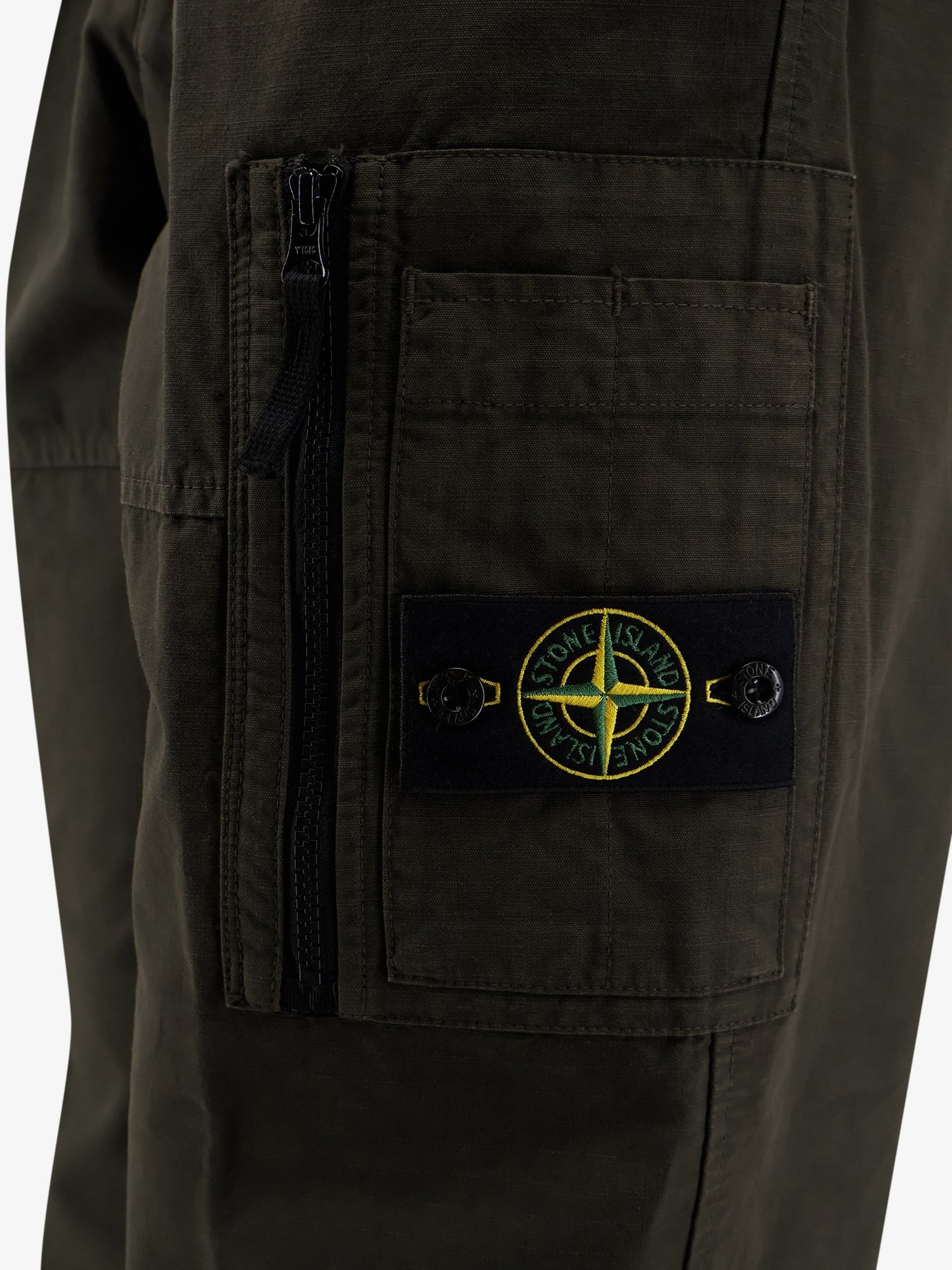 [Stone Island] Trousers FW26 L2S153100015S0211V0078
