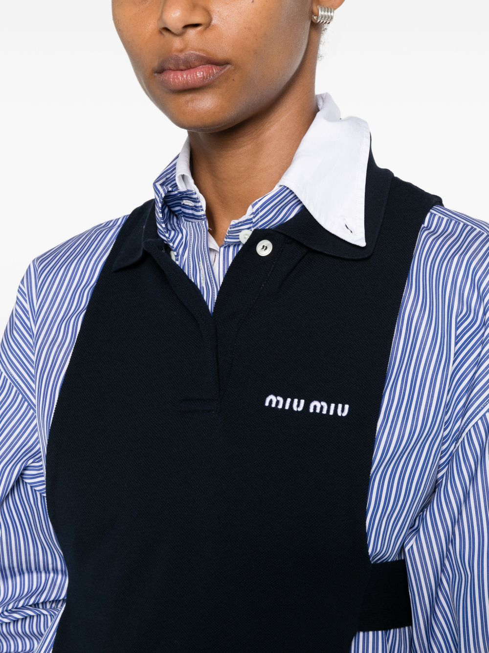 [Miu Miu] T-shirts Sleeveless FW26 MJT73814RWF0008