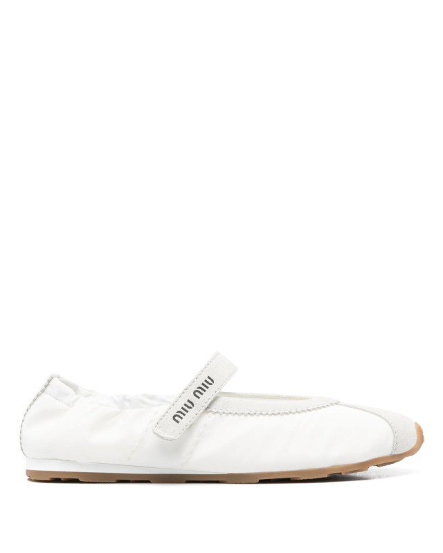 [Miu Miu] Flat shoes FW26 5F370ED7CF0009