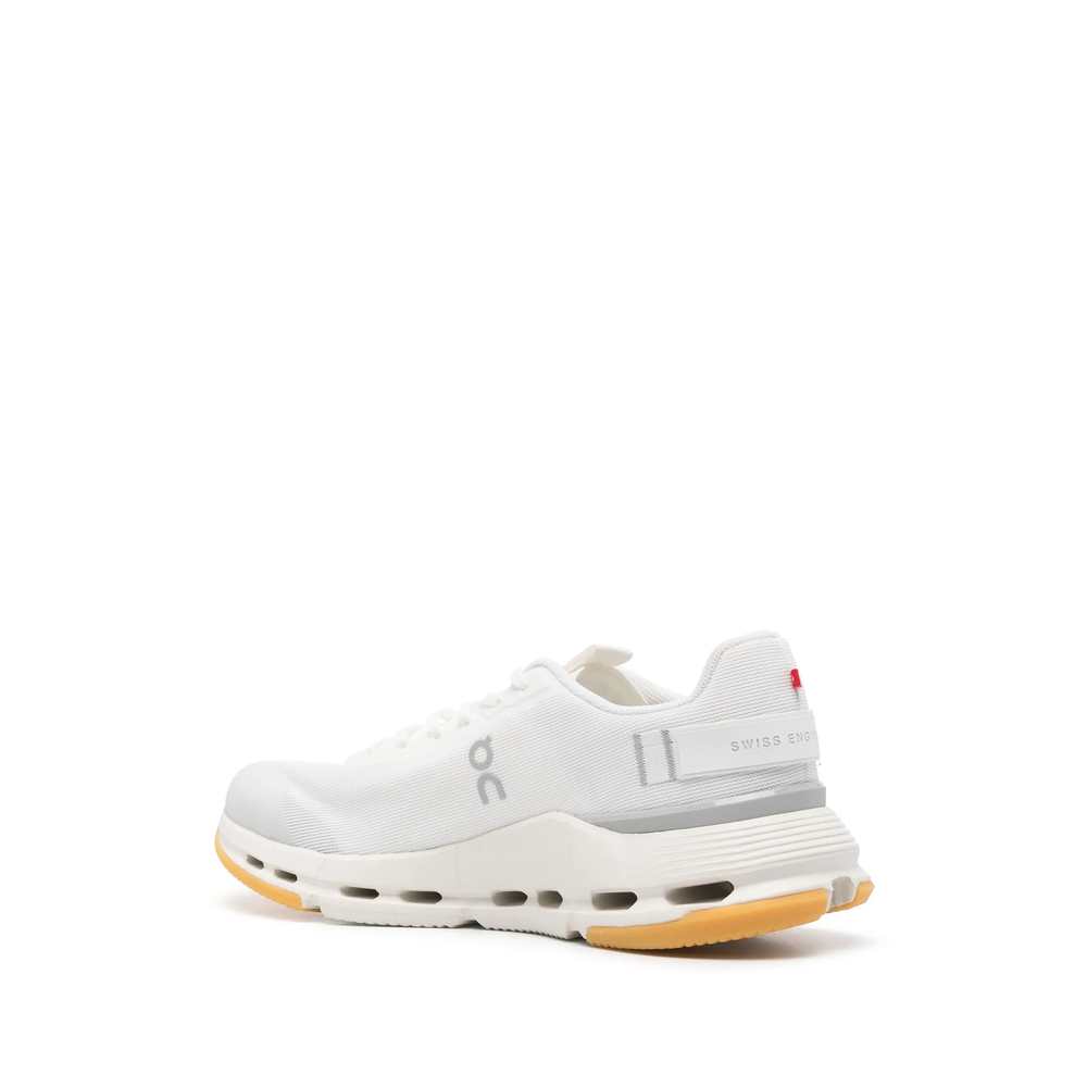 [ON RUNNING] Sneakers FW26 3ME30150924 CLOUDNOVA WHIVO