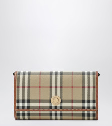 [Burberry] Wallet FW26 8109798154367