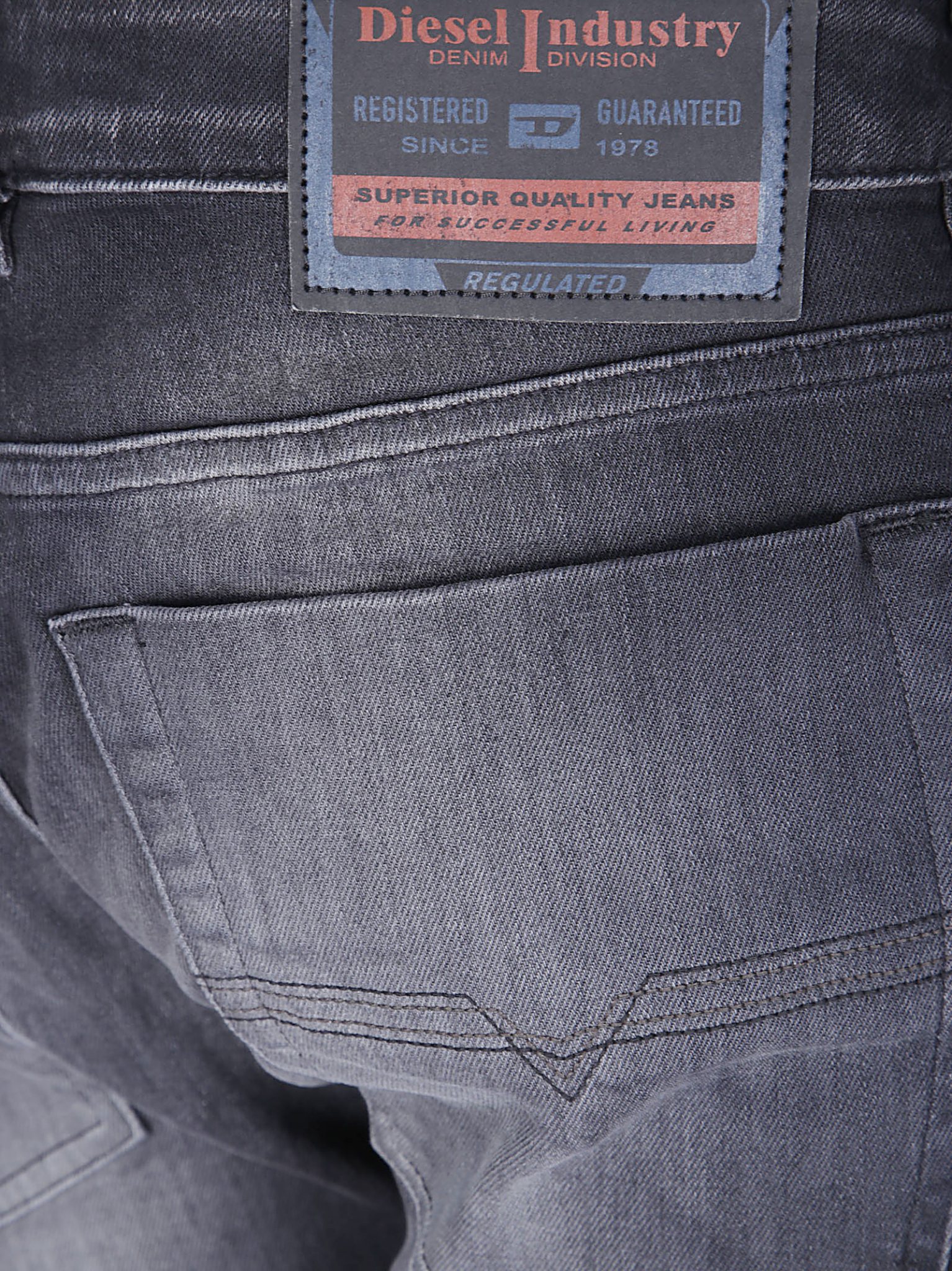 [Diesel] Jeans FW26 A1705509P38 02