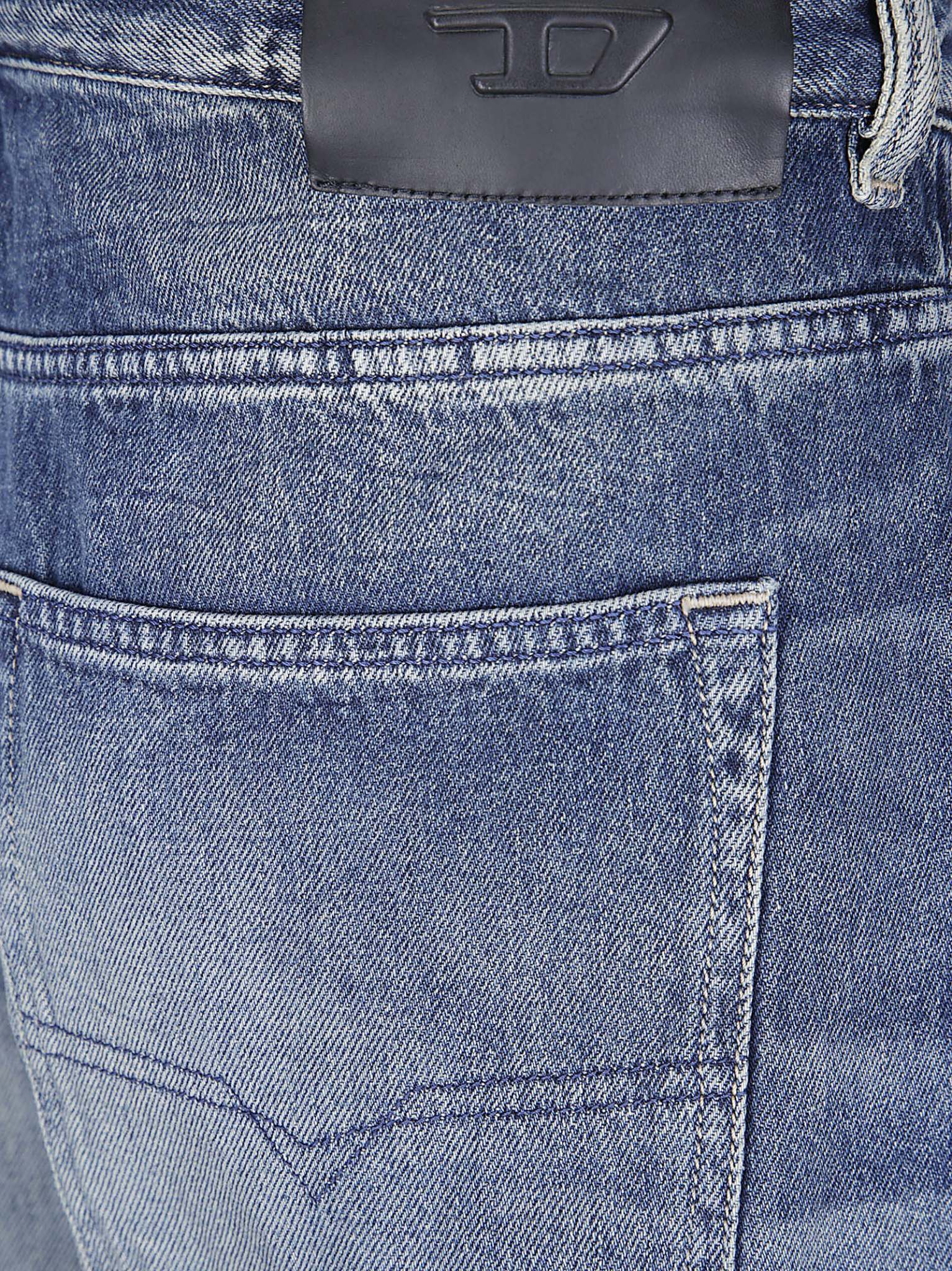 [Diesel] Jeans FW26 A0637009P55 01