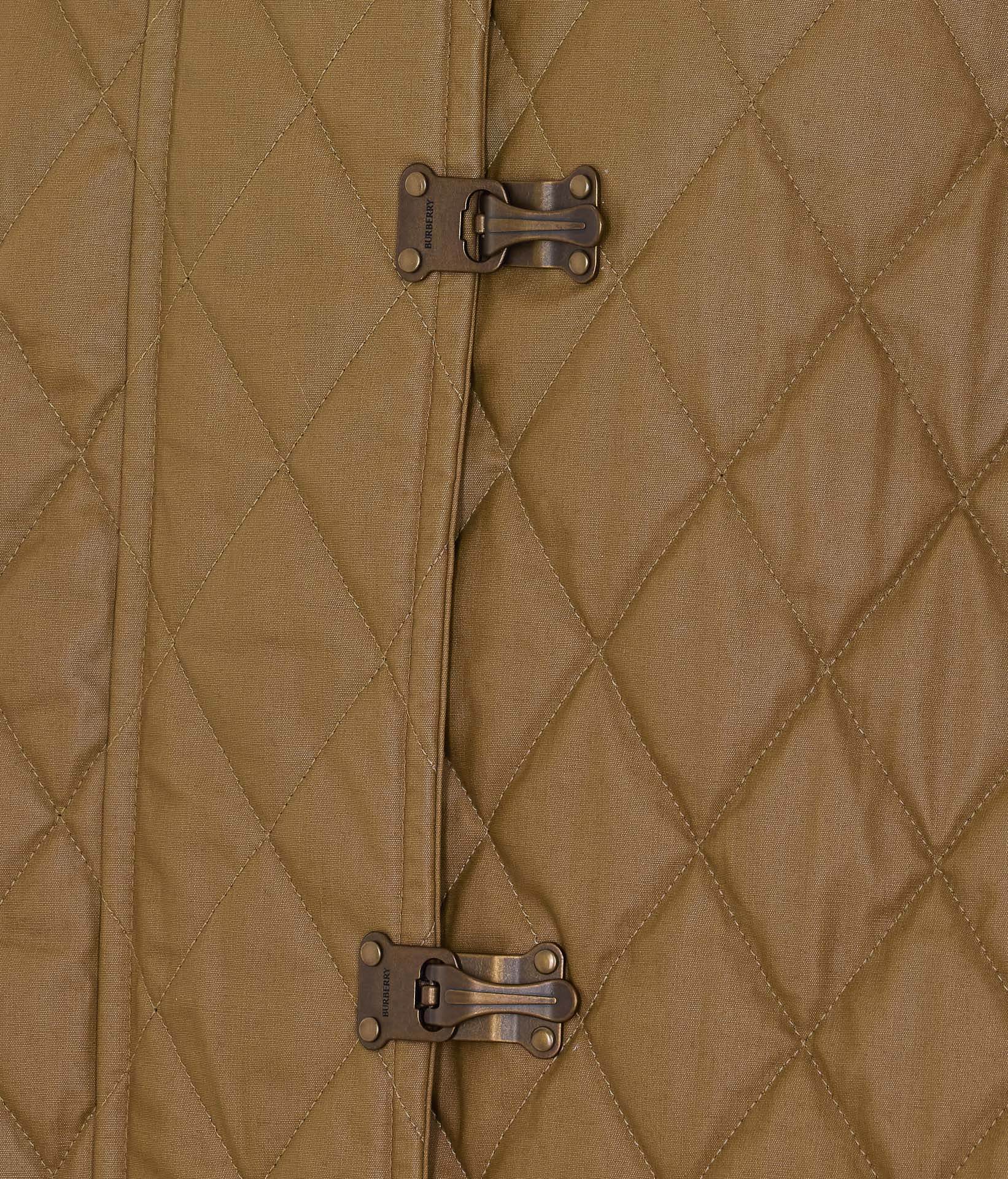 [Burberry] Cape SS26 8122271C2556