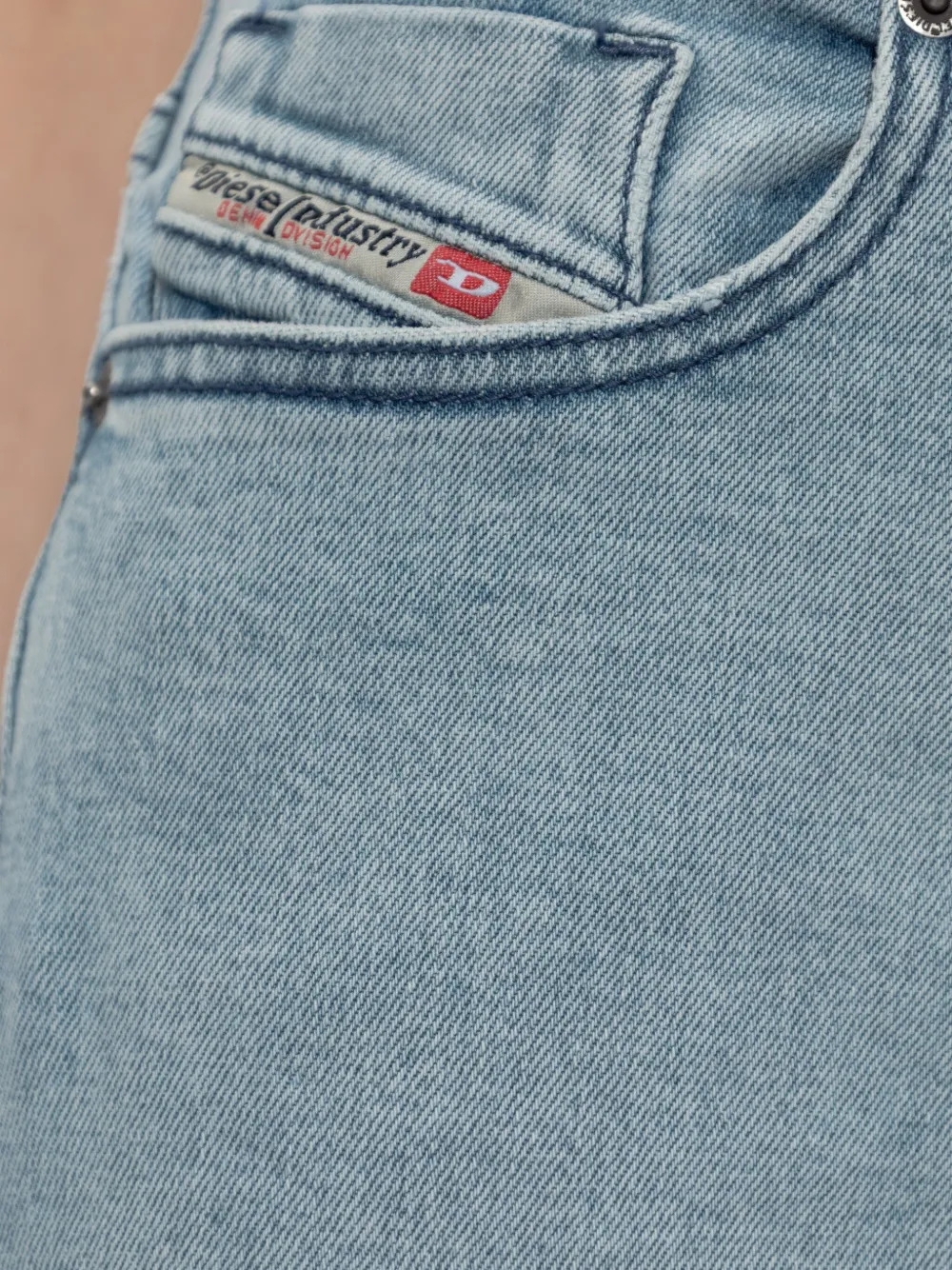 [Diesel] Jeans SS26 A036250ADBJ01