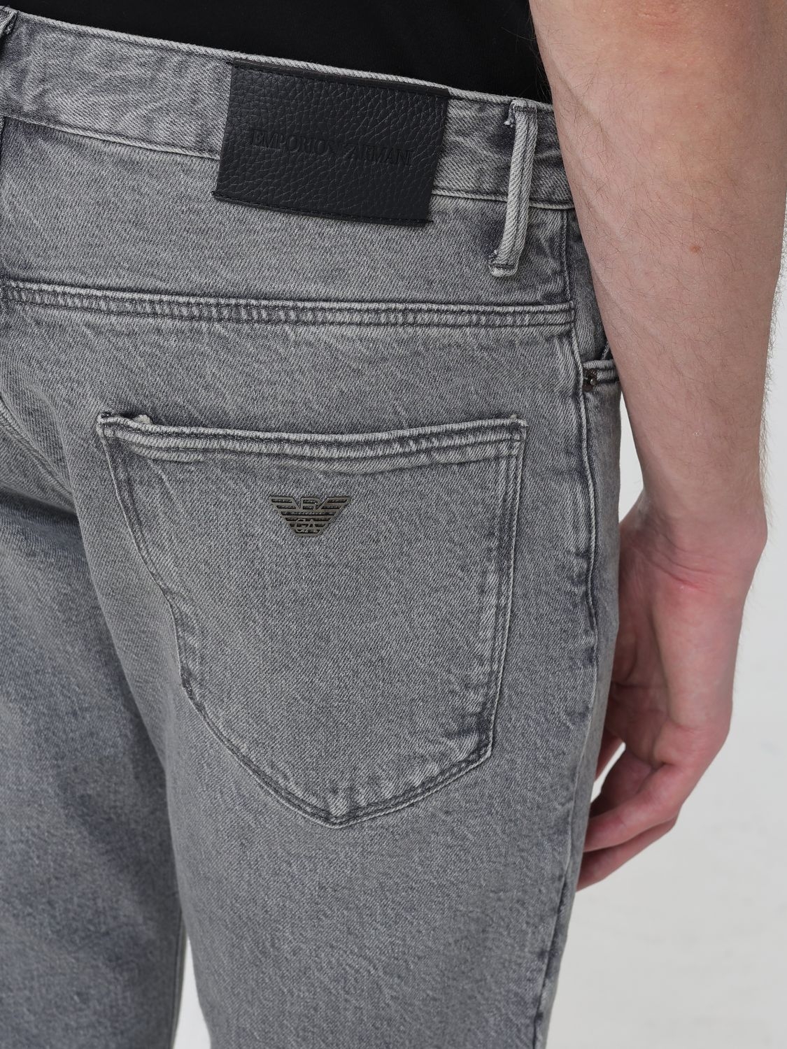 [Emporio Armani] Jeans SS26 EM000121AF17860 M8002