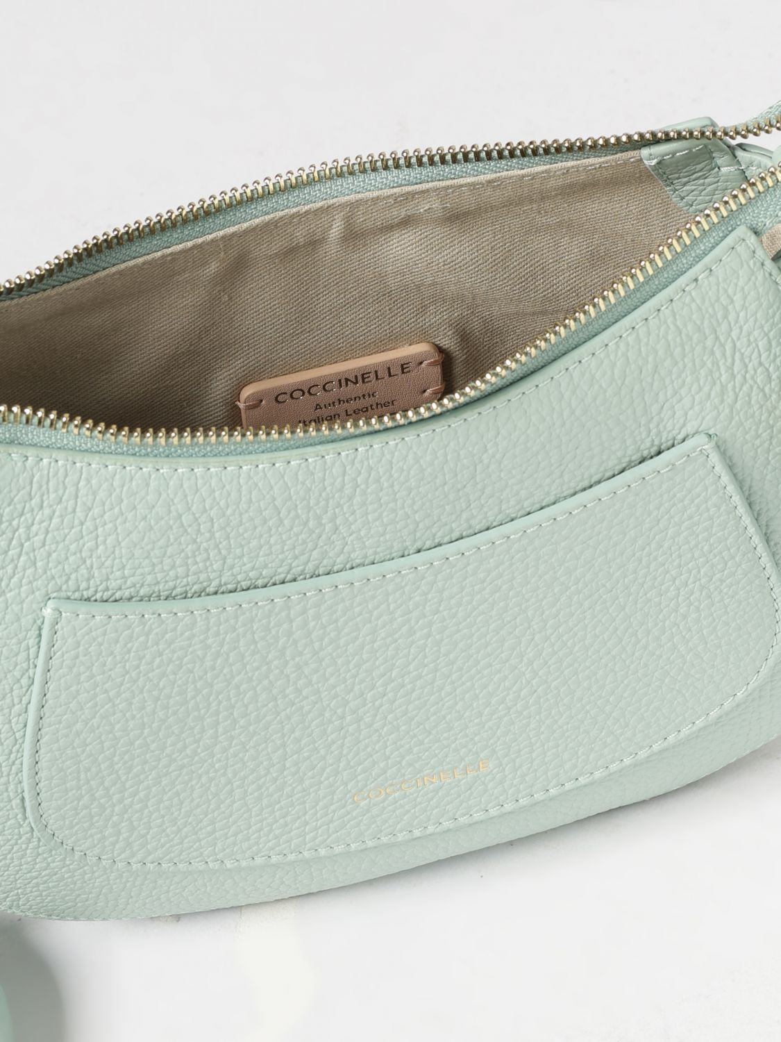 [Coccinelle] Cross body bag SS26 E5SHA550101 B33