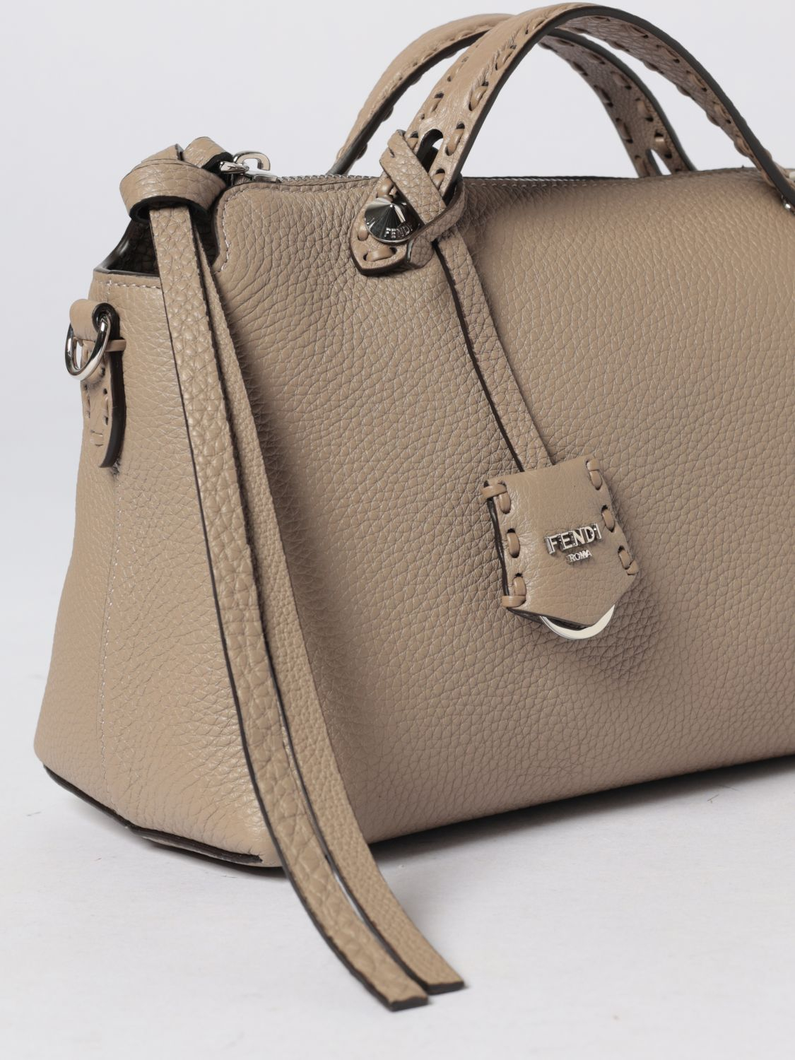 [Fendi] Tote bag SS26 8BL155ASU2 F04Y9