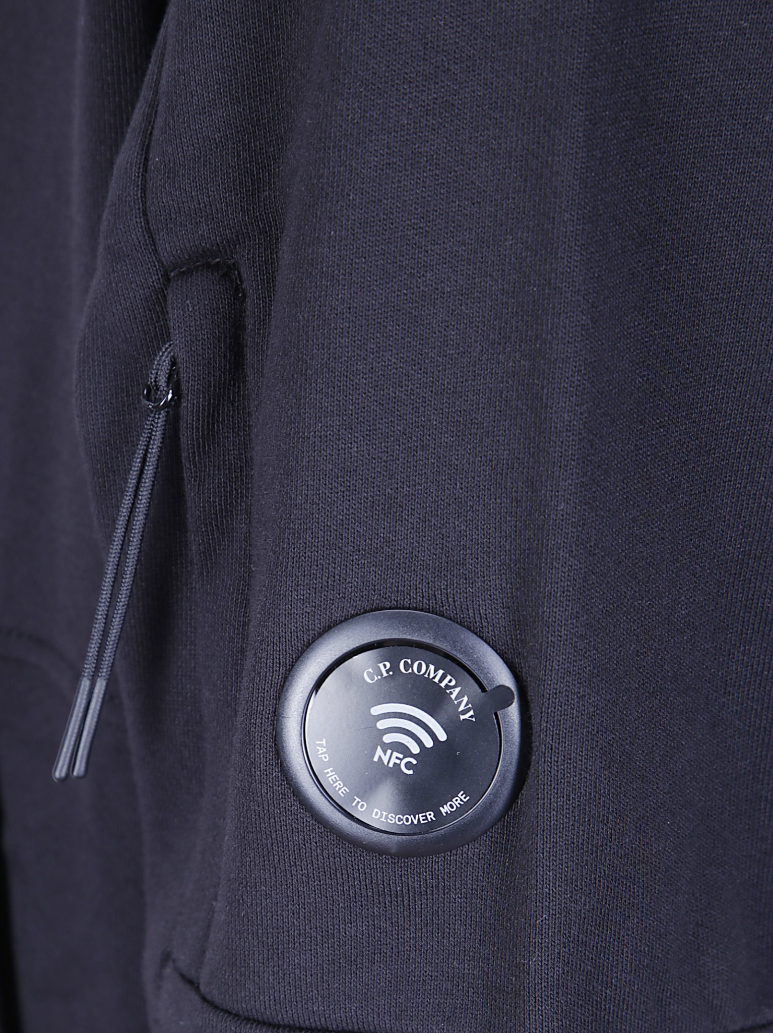 [C.P. Company] Sweatshirt FW26 RCCMSS714M005086W 999