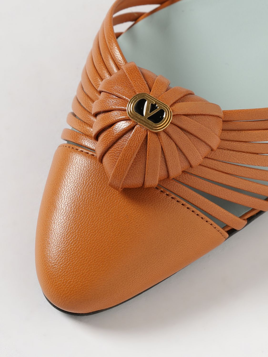 [Valentino Garavani] Flat shoes SS26 8W2S0LX5DMD QSN