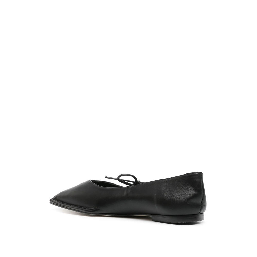 [ALOHAS] Flat shoes FW26 S00191-25  BLACK