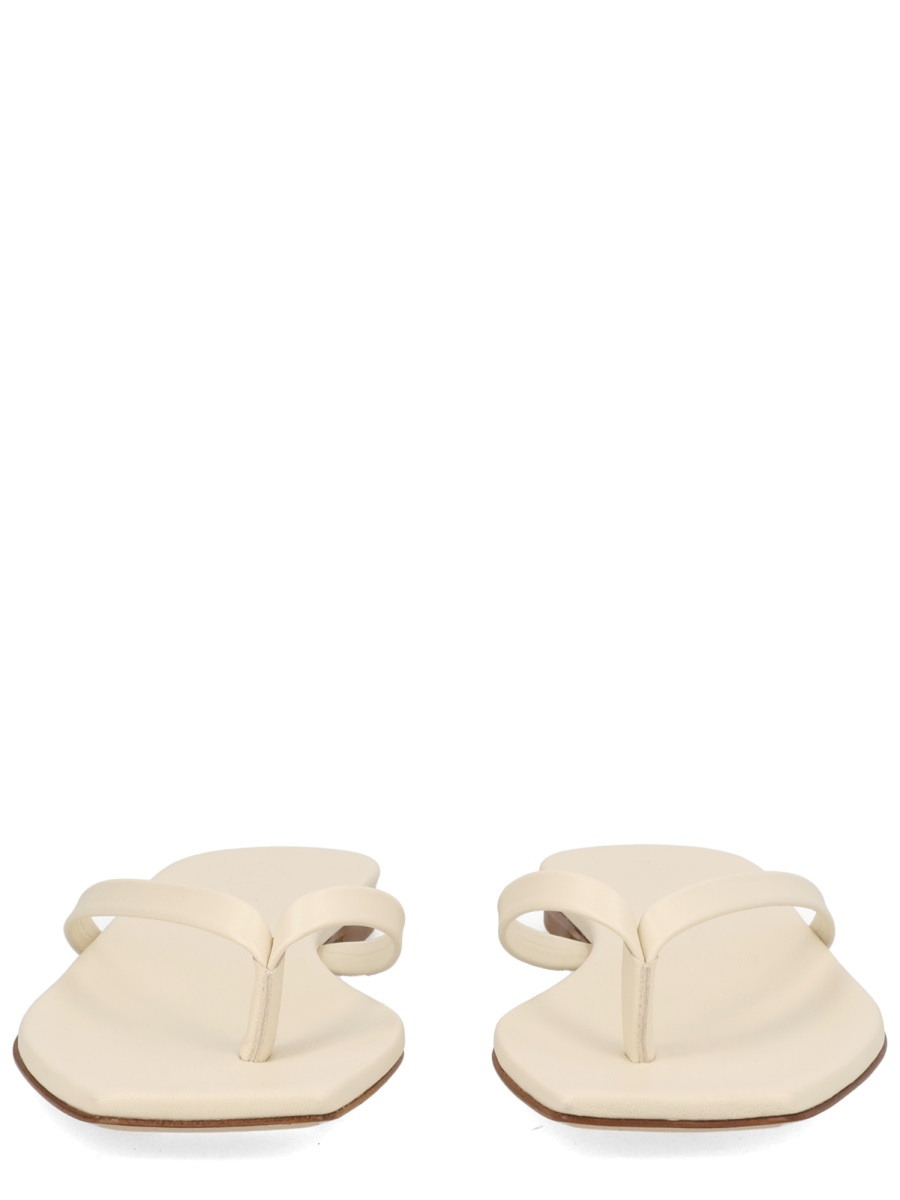 [Aeyde] Sandals SS26 A11-FS-BERS8MFL-0221-100-007_CREAMY