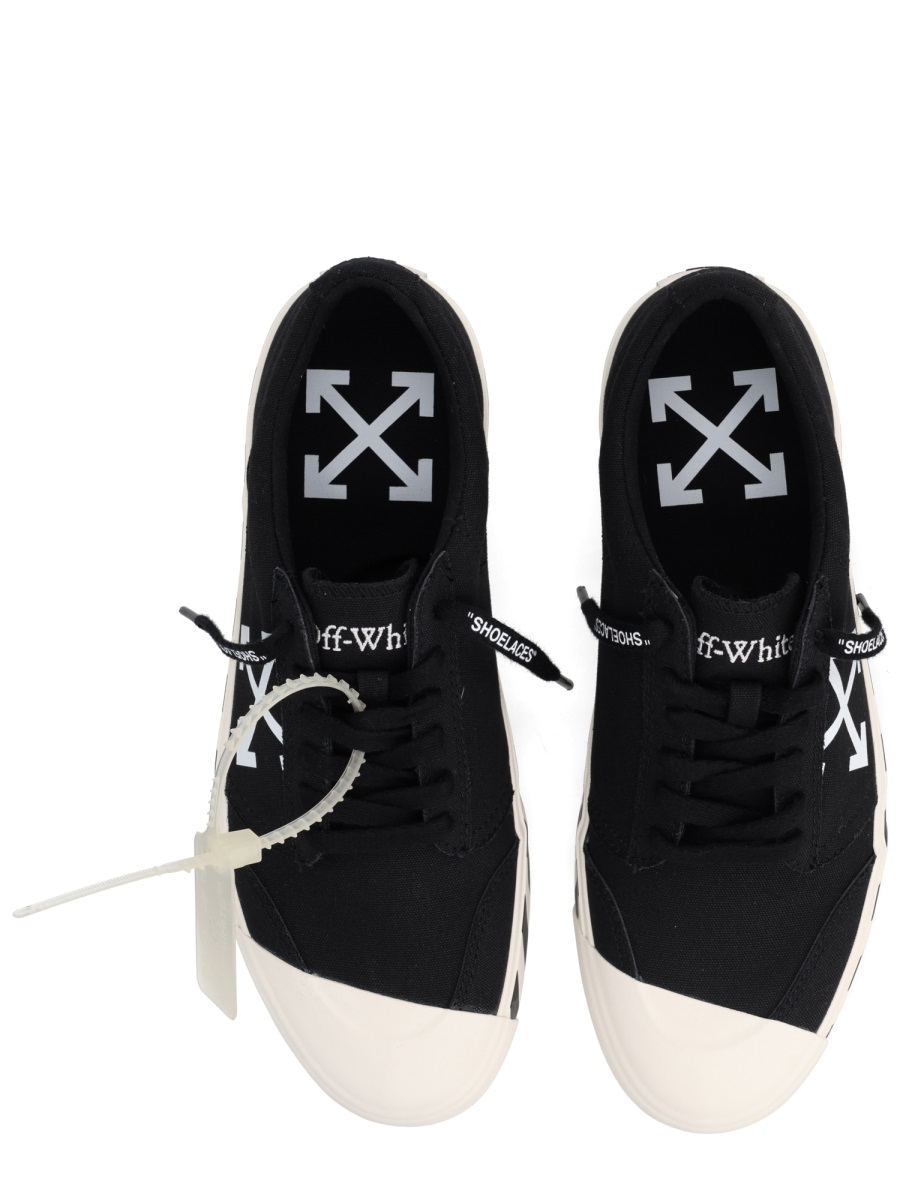 [Off-White] Sneakers SS26 M2APC9F001_1001