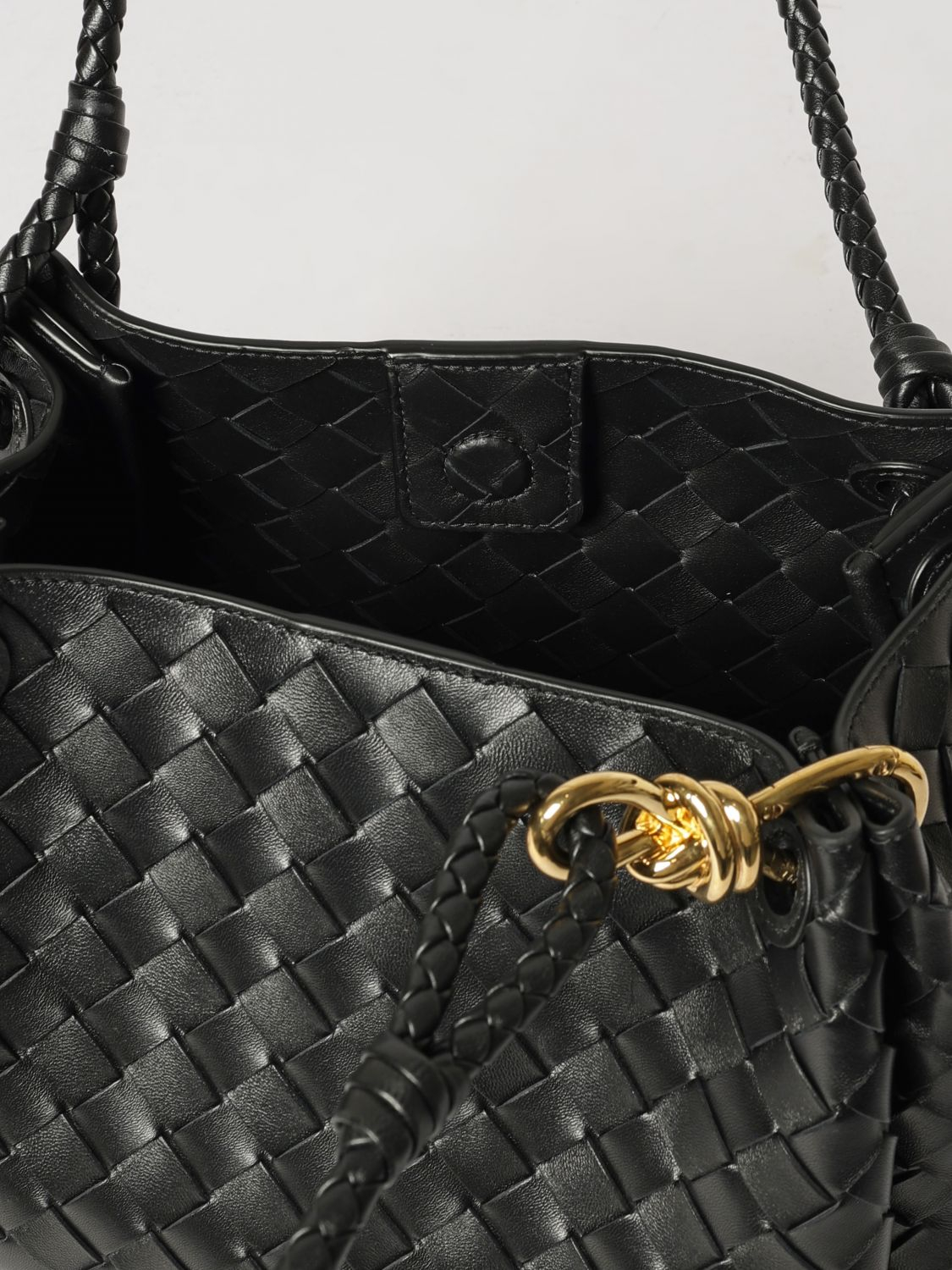 [Bottega Veneta] Shoulder bag FW26 835921VCPPT 1019