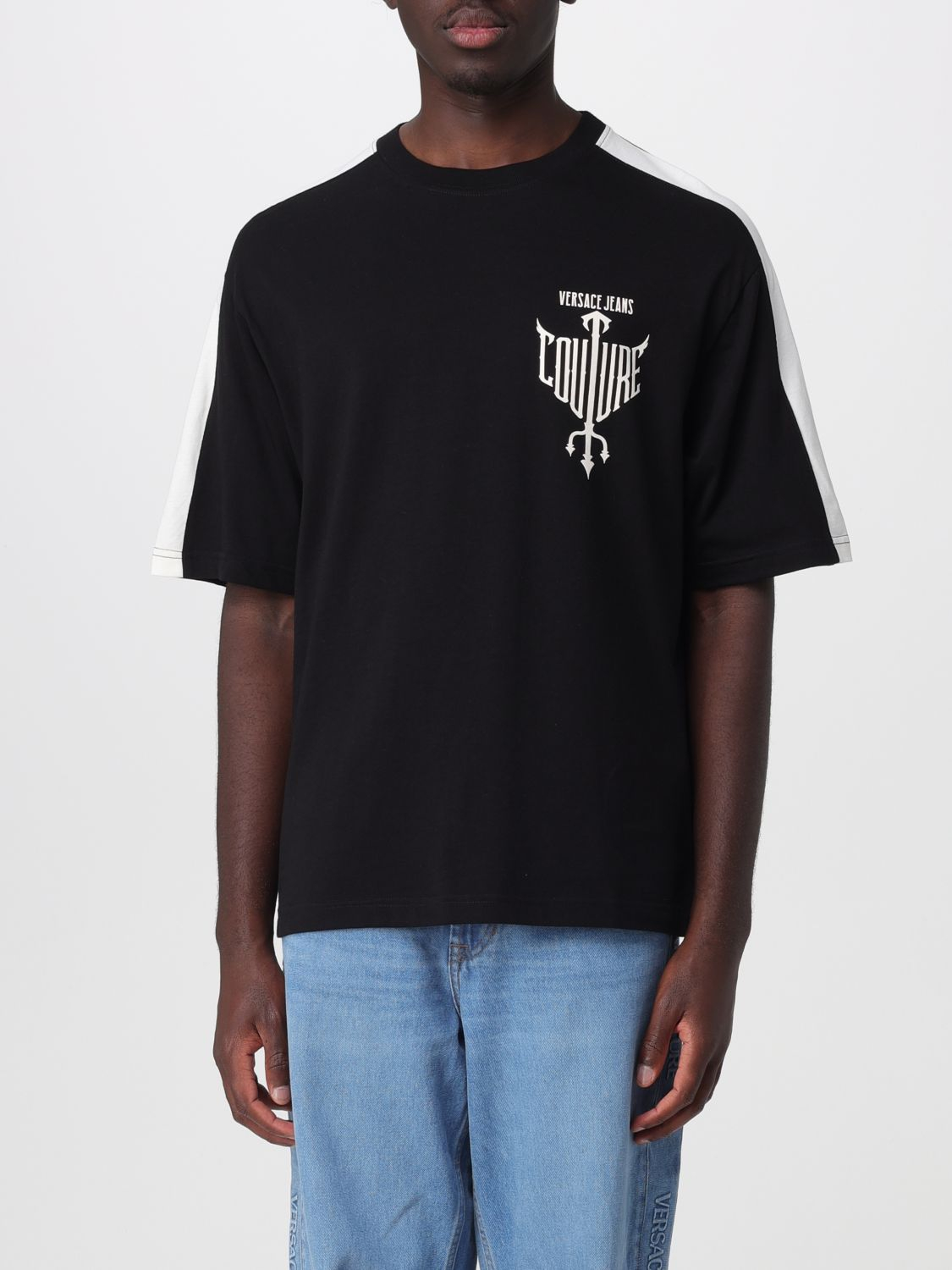 [VERSACE JEANS COUTURE] T-shirts Short Sleeve SS26 80GAHT07CJ00T 899