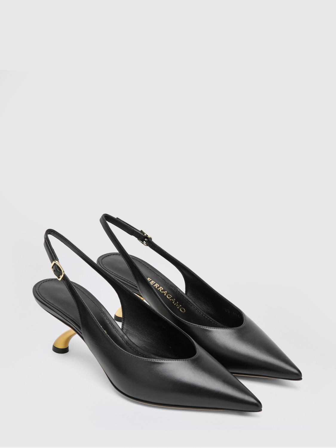 [Ferragamo] Pumps SS26 7935981 NR