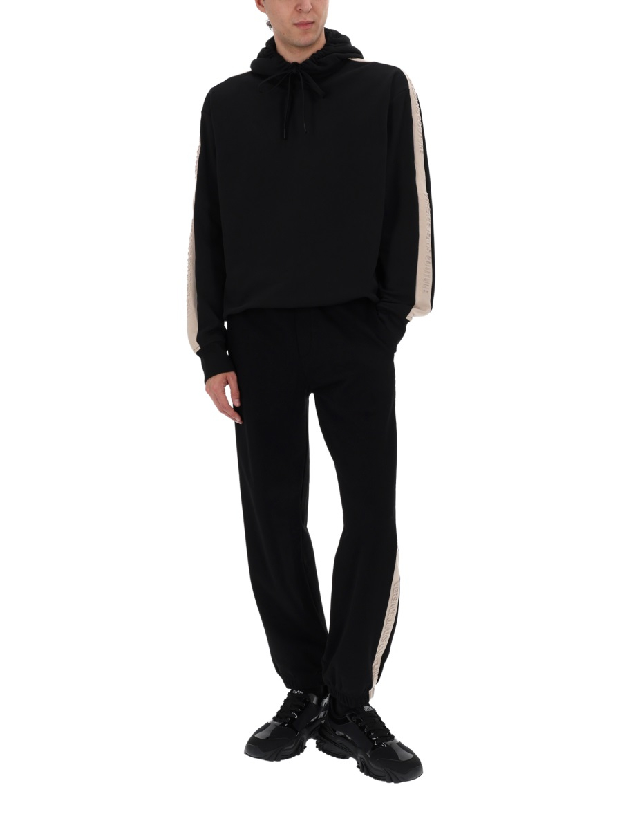 [VERSACE JEANS COUTURE] Trousers SS26 80GAAE08_CF00E899