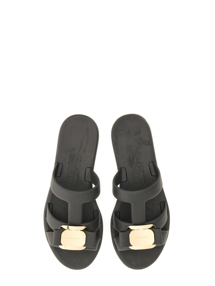 [Ferragamo] Sandals SS26 779972_01J325001