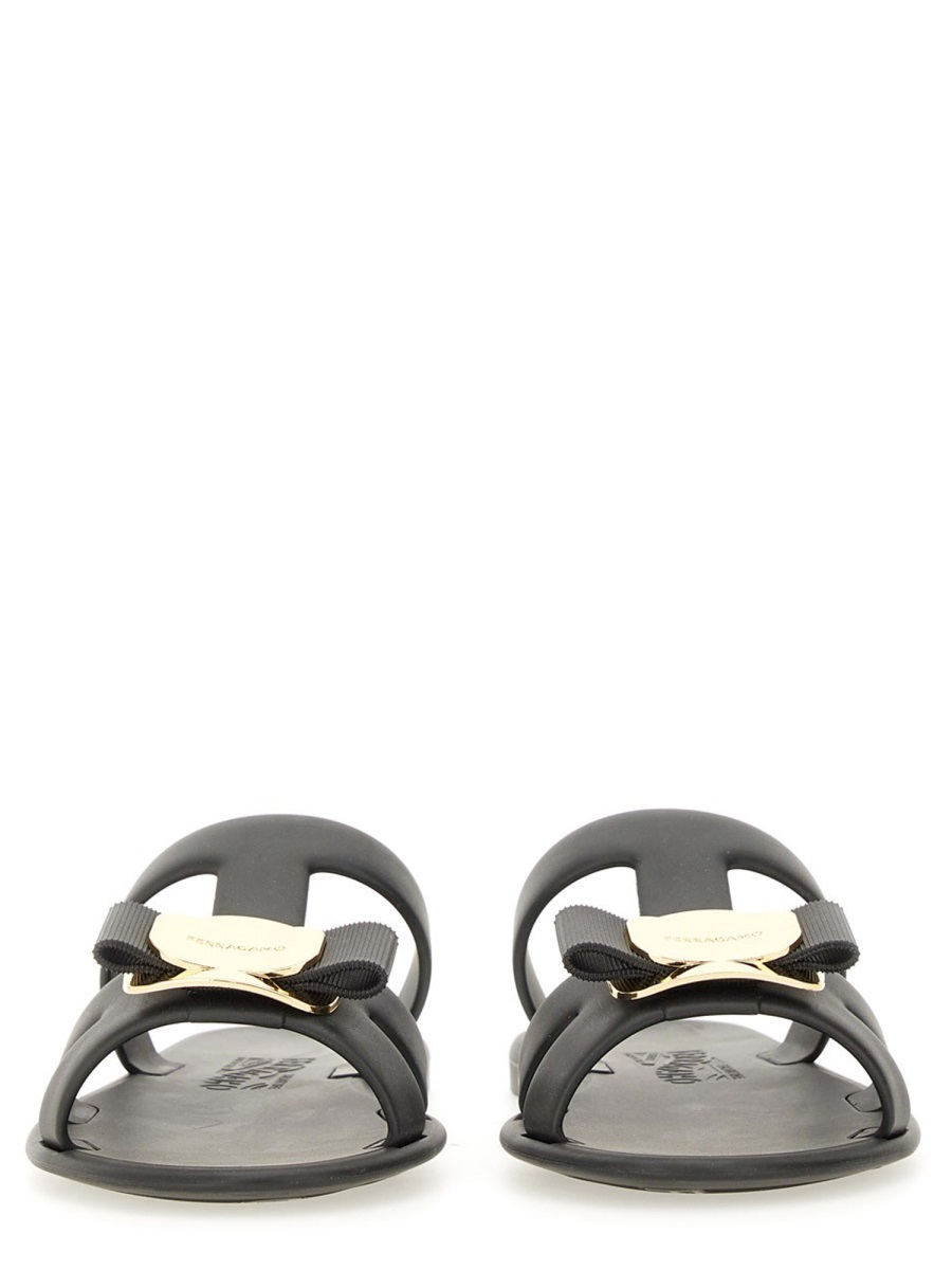 [Ferragamo] Sandals SS26 779972_01J325001