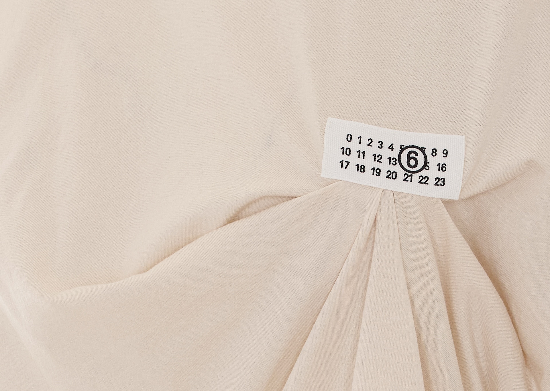 [MM6 Maison Margiela] T-shirts Short Sleeve FW26 S52NF0018M20048103
