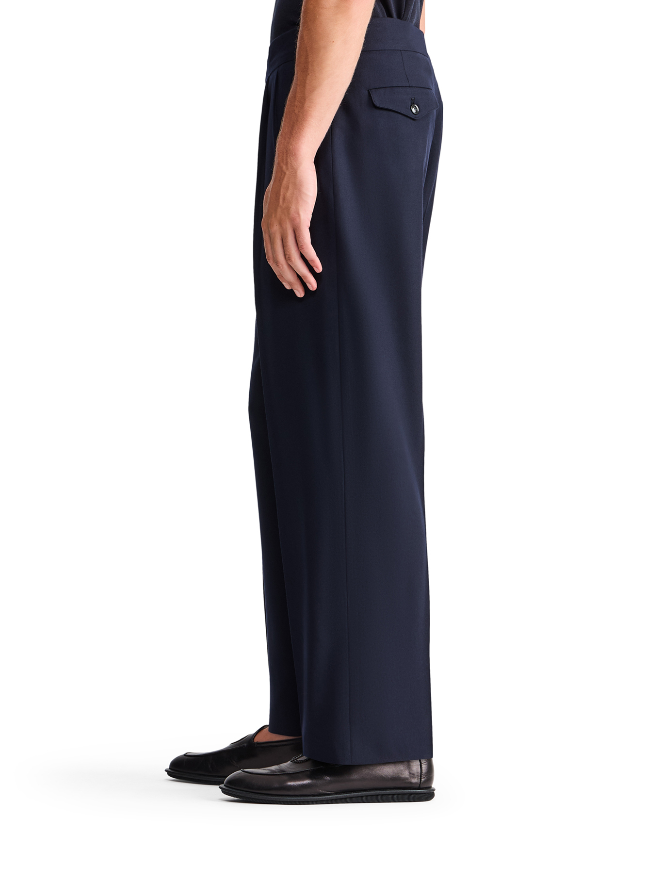[Giorgio Armani] Trousers FW26 GM000558TE13592UB109 DARK NAVY