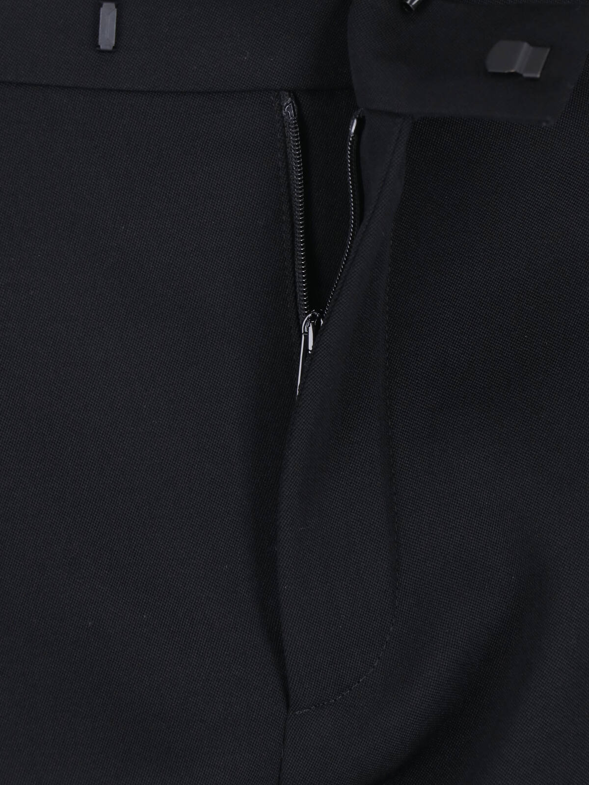 [Saint Laurent] Shorts FW26 A000BD Y7E631000