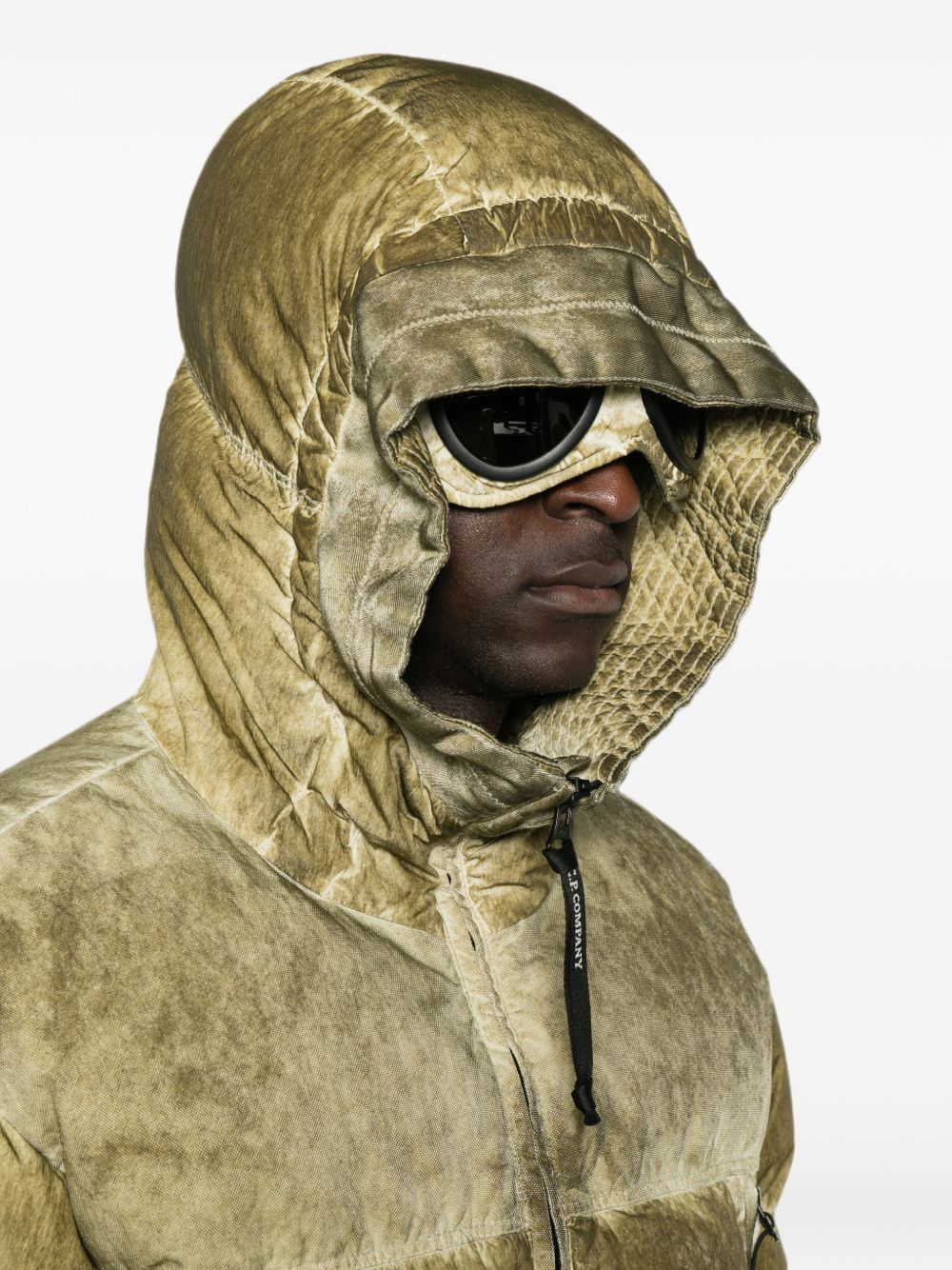 [C . P . COMPANY] Down Jacket FW26 21CMOW115A006369SR20
