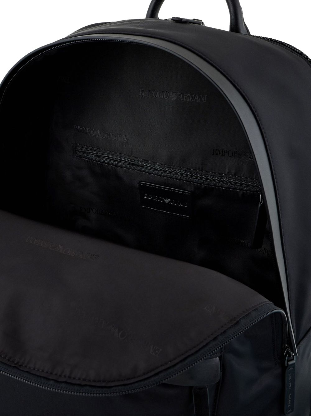 [Emporio Armani] Backpack FW26 EM001795AF28784UC001