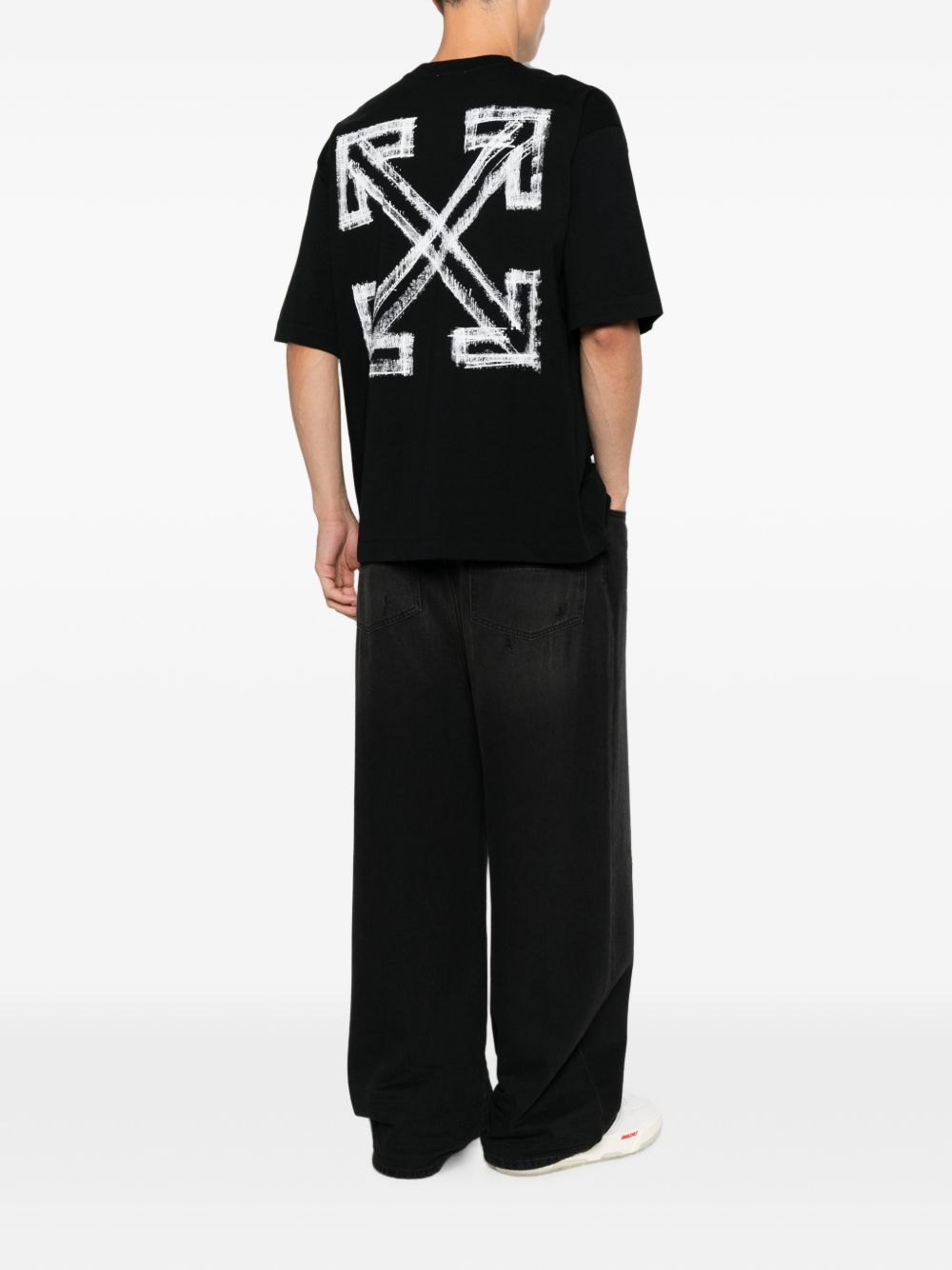 [Off White] T-shirts Short Sleeve FW26 OMAA120F26JER00Y00