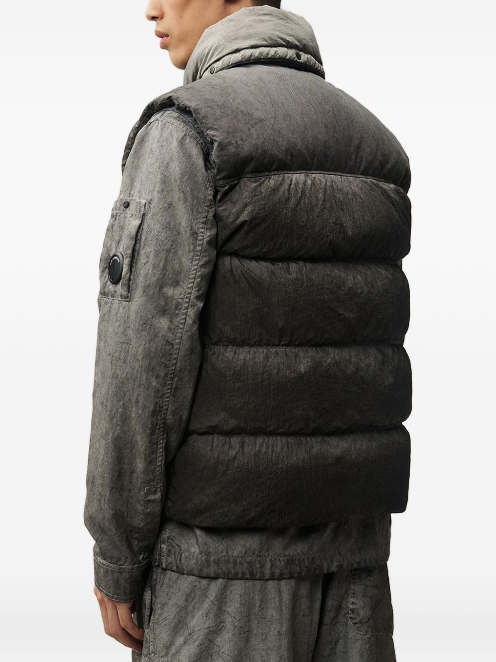 [C . P . COMPANY] Down Vest FW26 21CMVE114A006369SR90